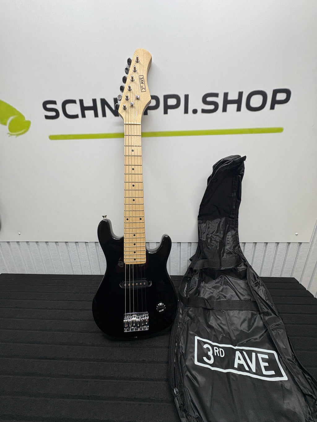 3rd Avenue Elektro Gitarre 1/4 Set mit Tasche