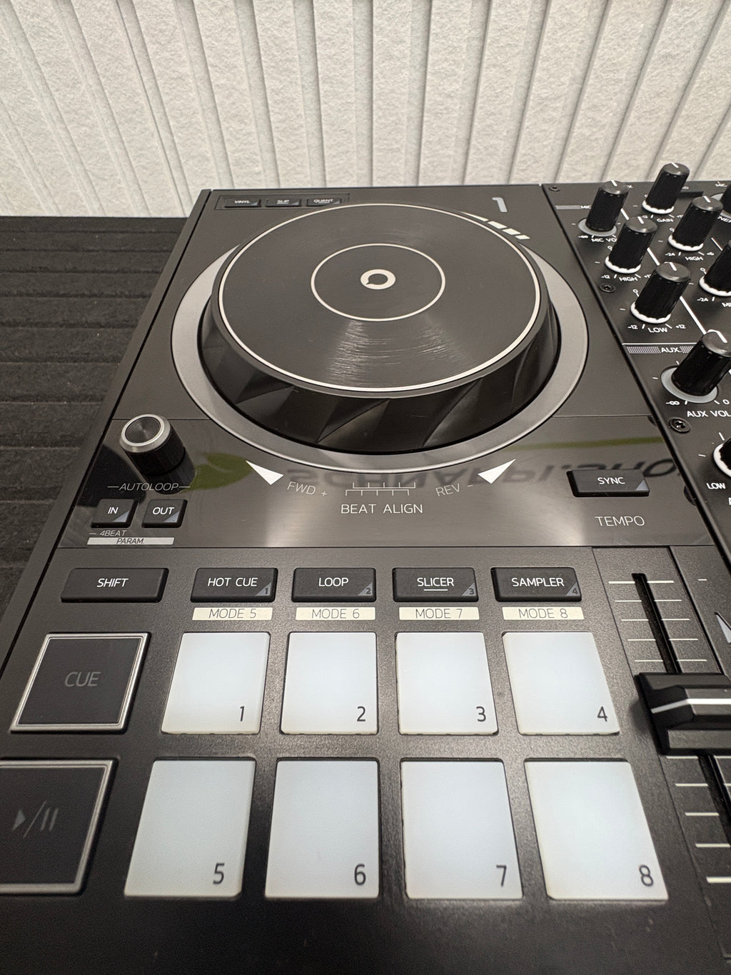 Hercules DJControl Inpulse 500 - Dj Controller für Serato