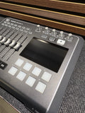 Tascam Mixcast 4 Podcaster, Videocaster, Streamer und Content Creator