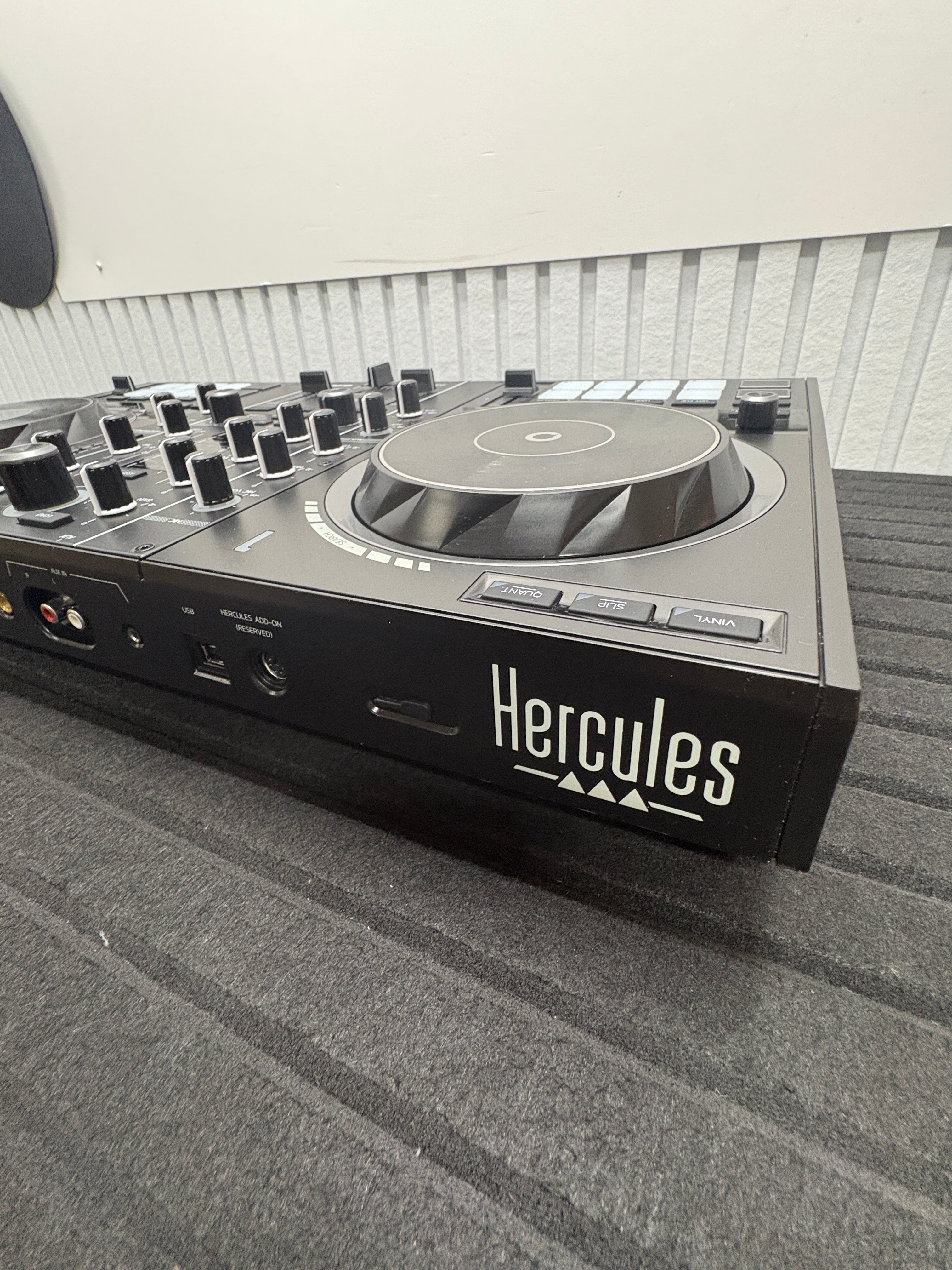 Hercules DJControl Inpulse 500 - Dj Controller für Serato