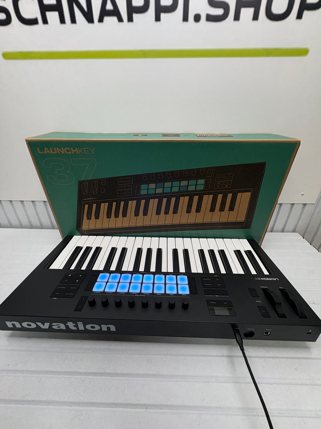 Novation Launchkey 37 MK4 MIDI Keyboard