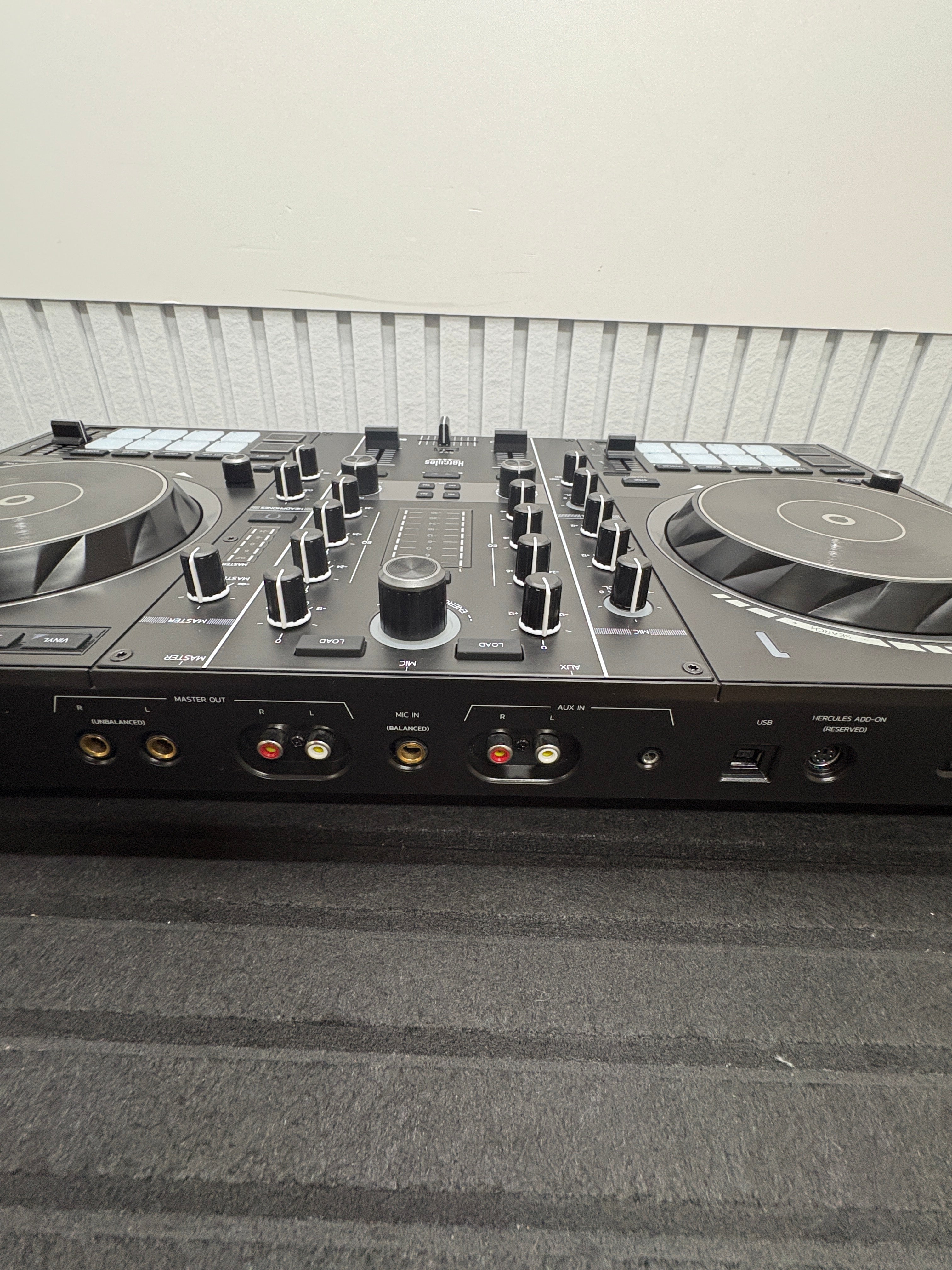 Hercules DJControl Inpulse 500 - Dj Controller für Serato