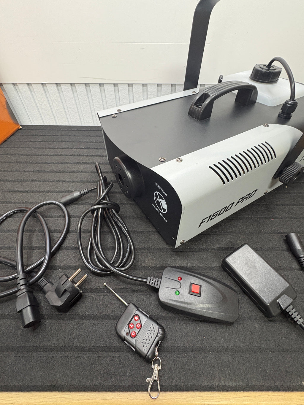 BoomToneDJ F-1500W Pro Nebelmaschine
