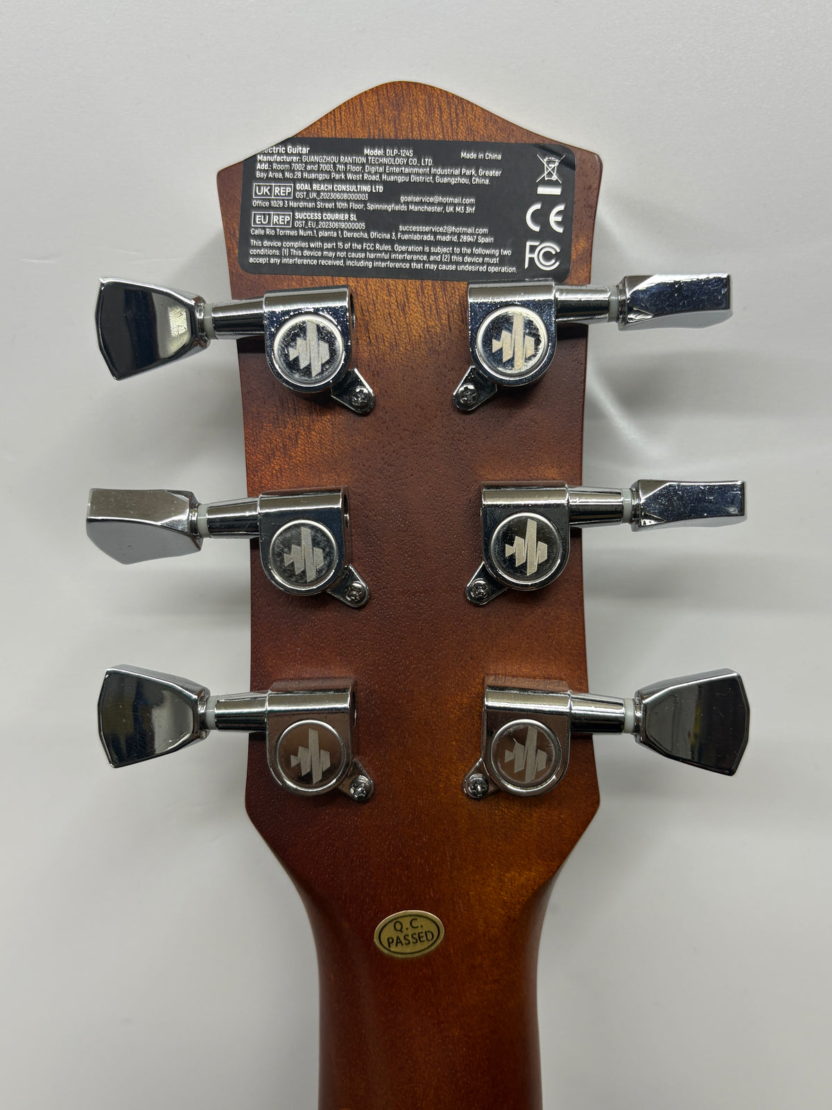 Donner DLP-124S E-Gitarre Sunburst inkl. Gator Hartschalenkoffer