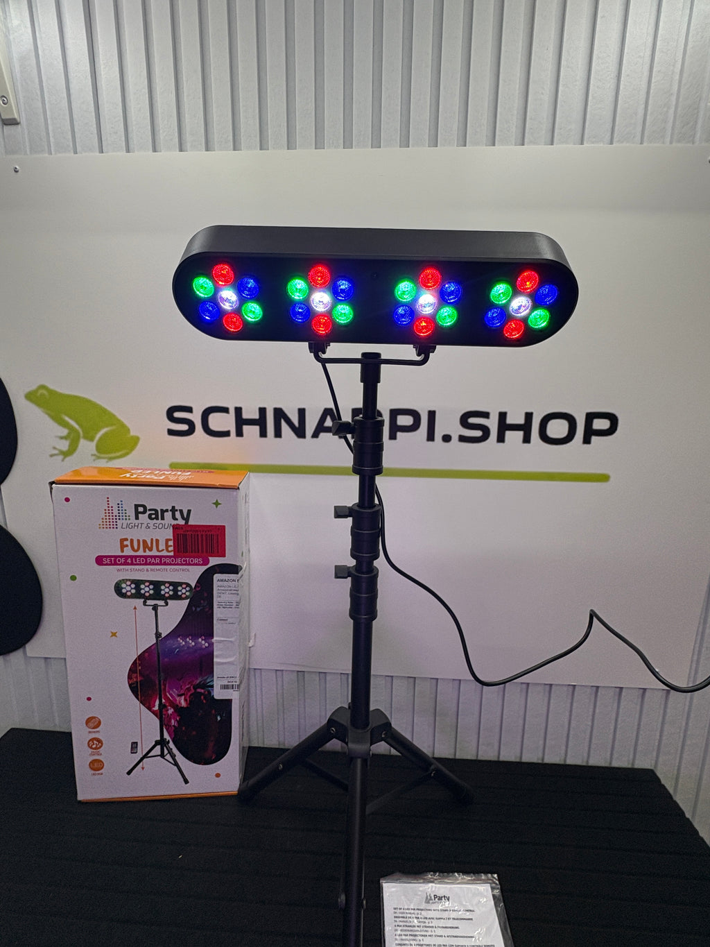 FUNLED - Lichtshow mit 4 Effekten auf Teleskopstativ