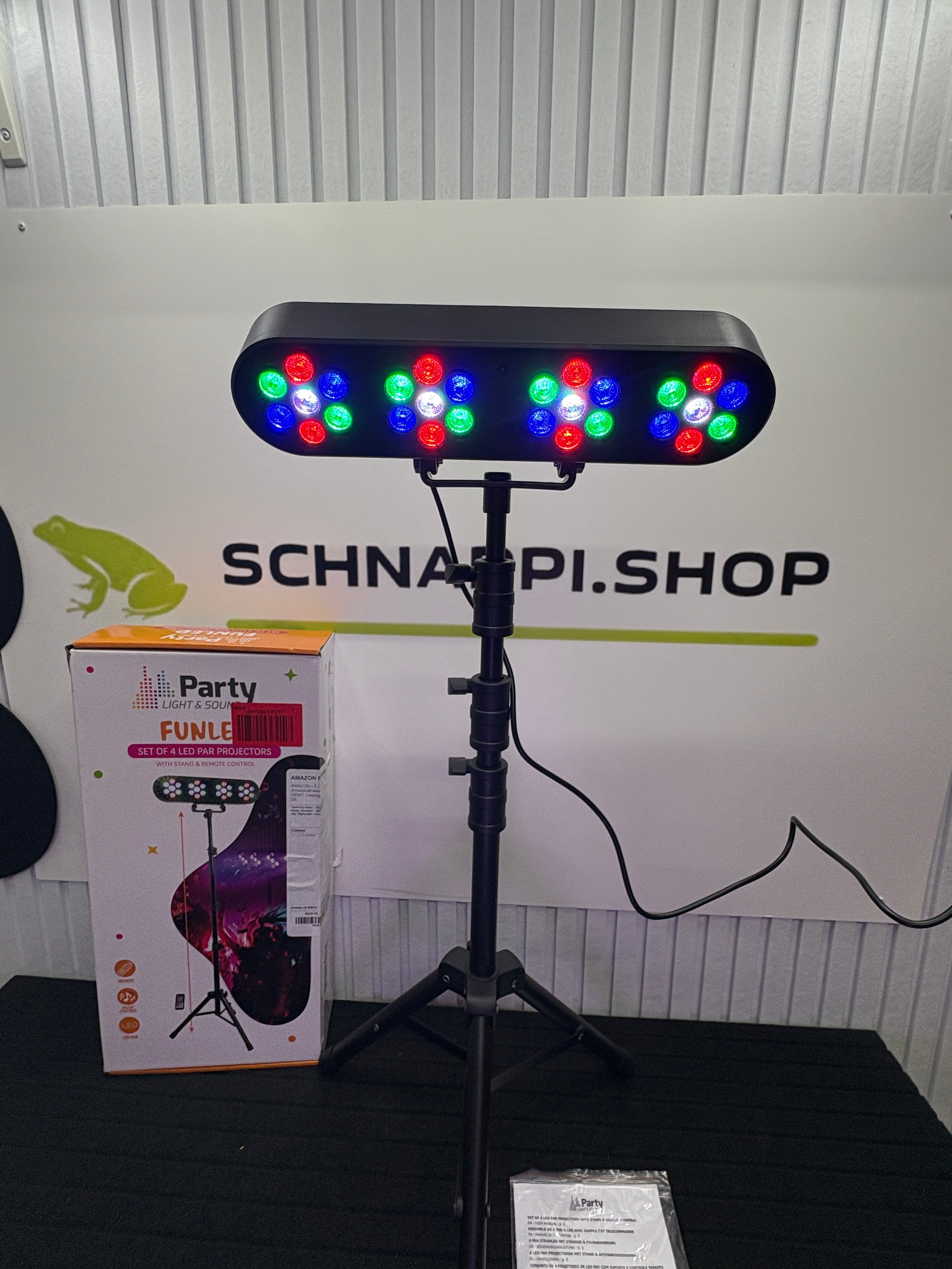 FUNLED - Lichtshow mit 4 Effekten auf Teleskopstativ