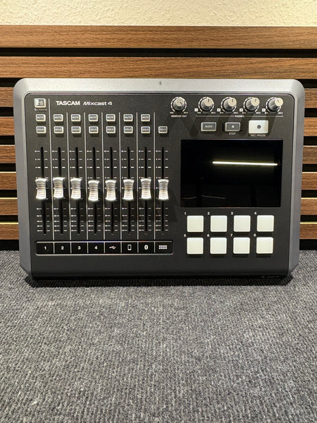 Tascam Mixcast 4 Podcaster, Videocaster, Streamer und Content Creator