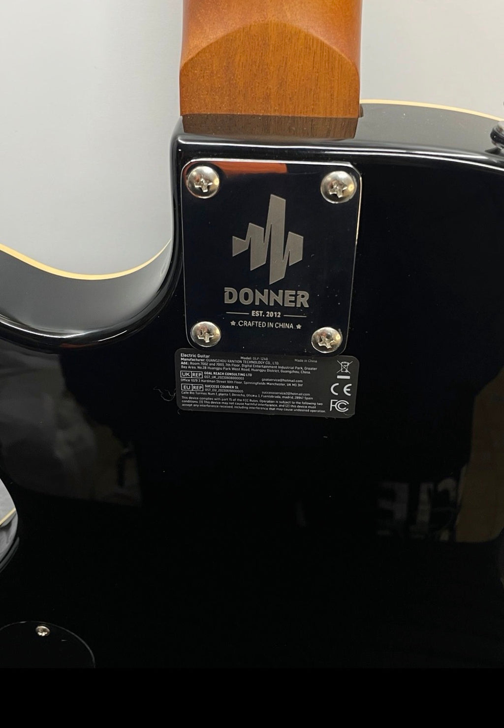 Donner E-Gitarre LP-Stil 39 Zoll Voller Größe mit Tasche