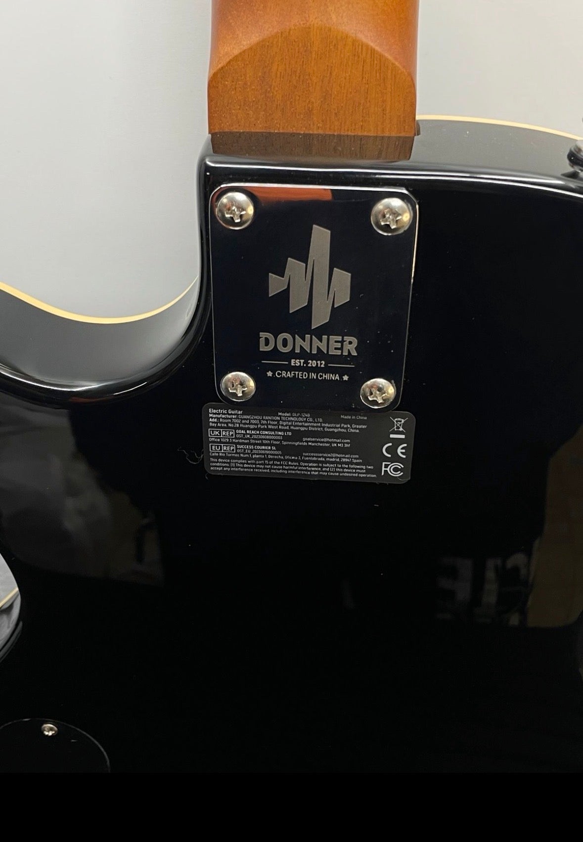 Donner E-Gitarre LP-Stil 39 Zoll Voller Größe mit Tasche