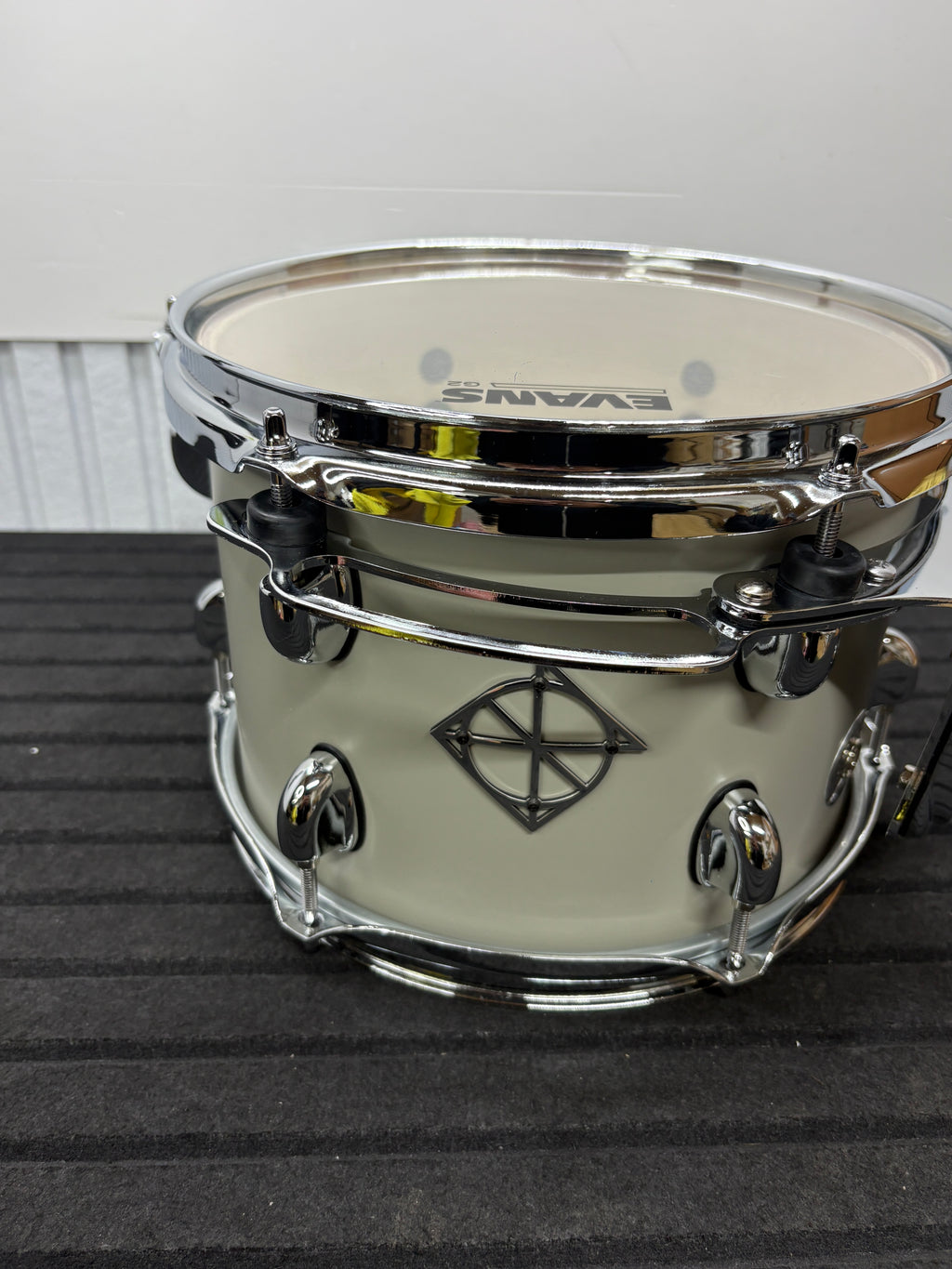 Dixon Cornerstone Tom Set 10" + 12" inkl. 2 Tomhalter – Satin Cement Grey