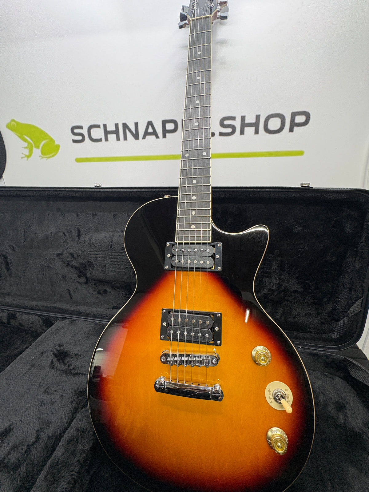 Donner DLP-124S E-Gitarre Sunburst inkl. Gator Hartschalenkoffer