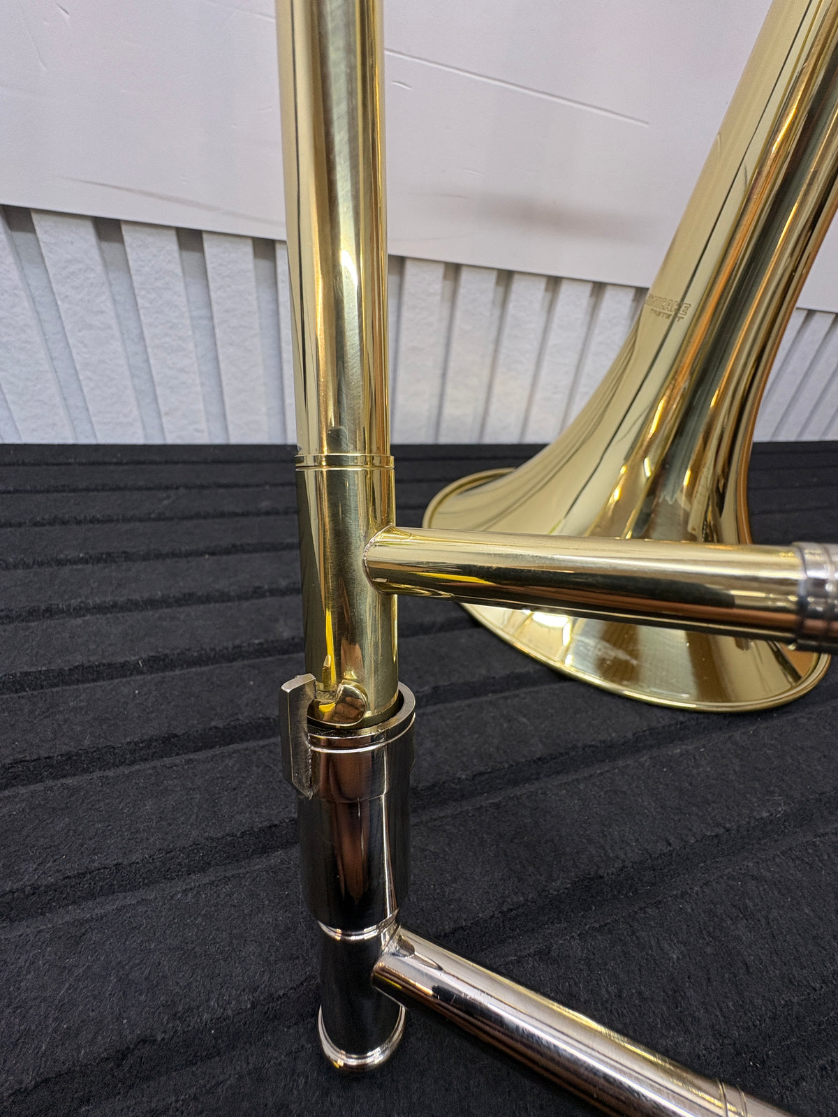 SONICAKE QTB-01 Bb Posaune – Messing Goldlack – Komplettset