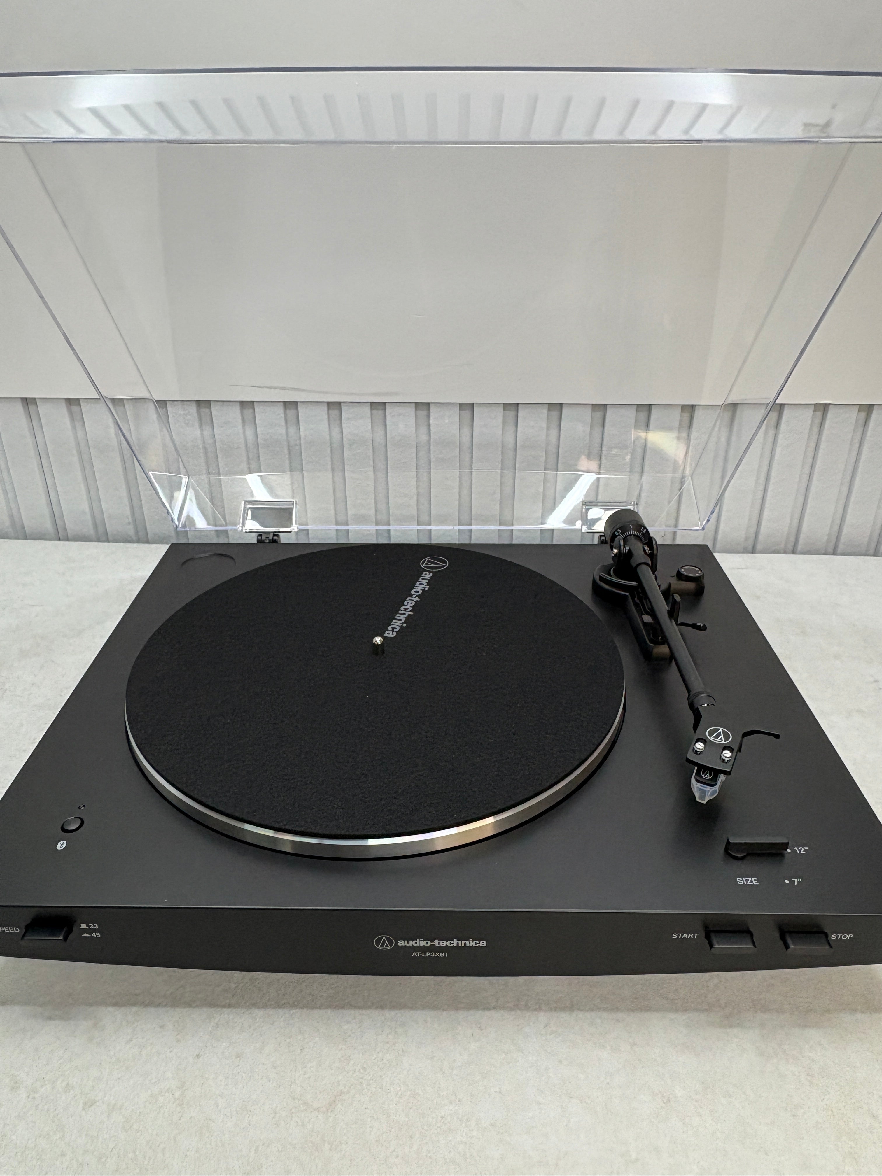 Audio-Technica LP3XBTBK Automatischer Plattenspieler