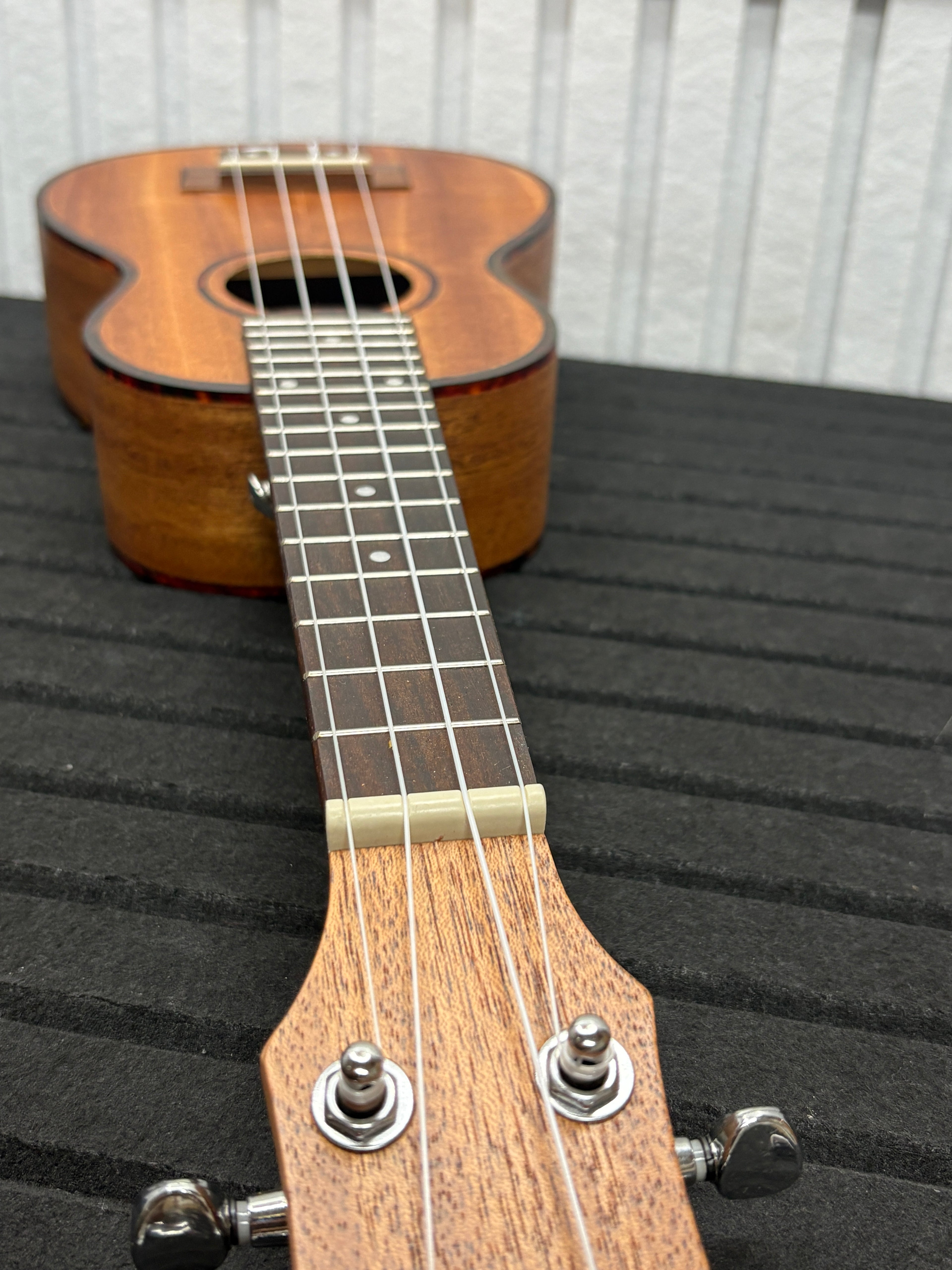 CASCHA HH 2024 Premium Mahogany Soprano Ukulele
