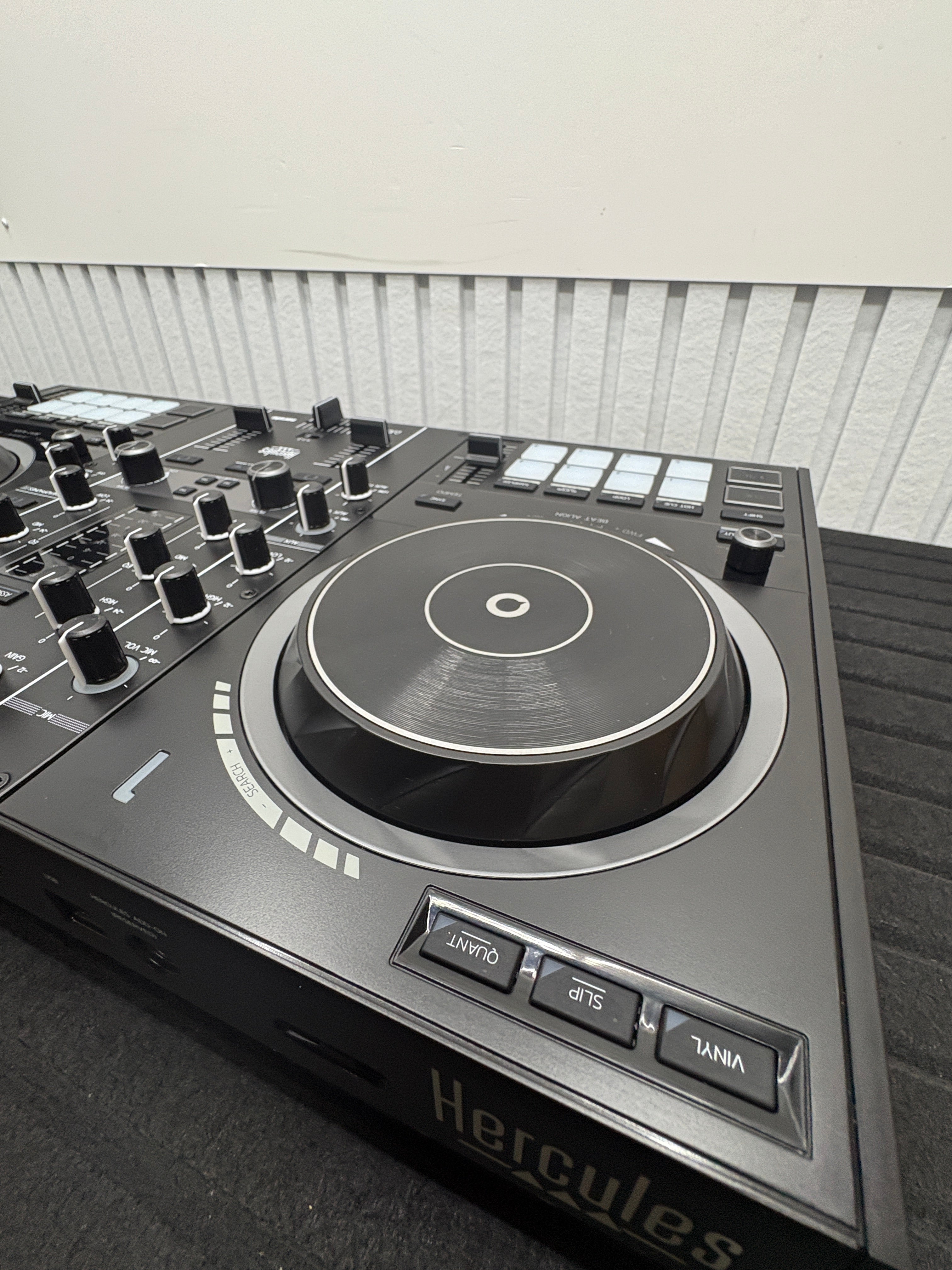 Hercules DJControl Inpulse 500 - Dj Controller für Serato
