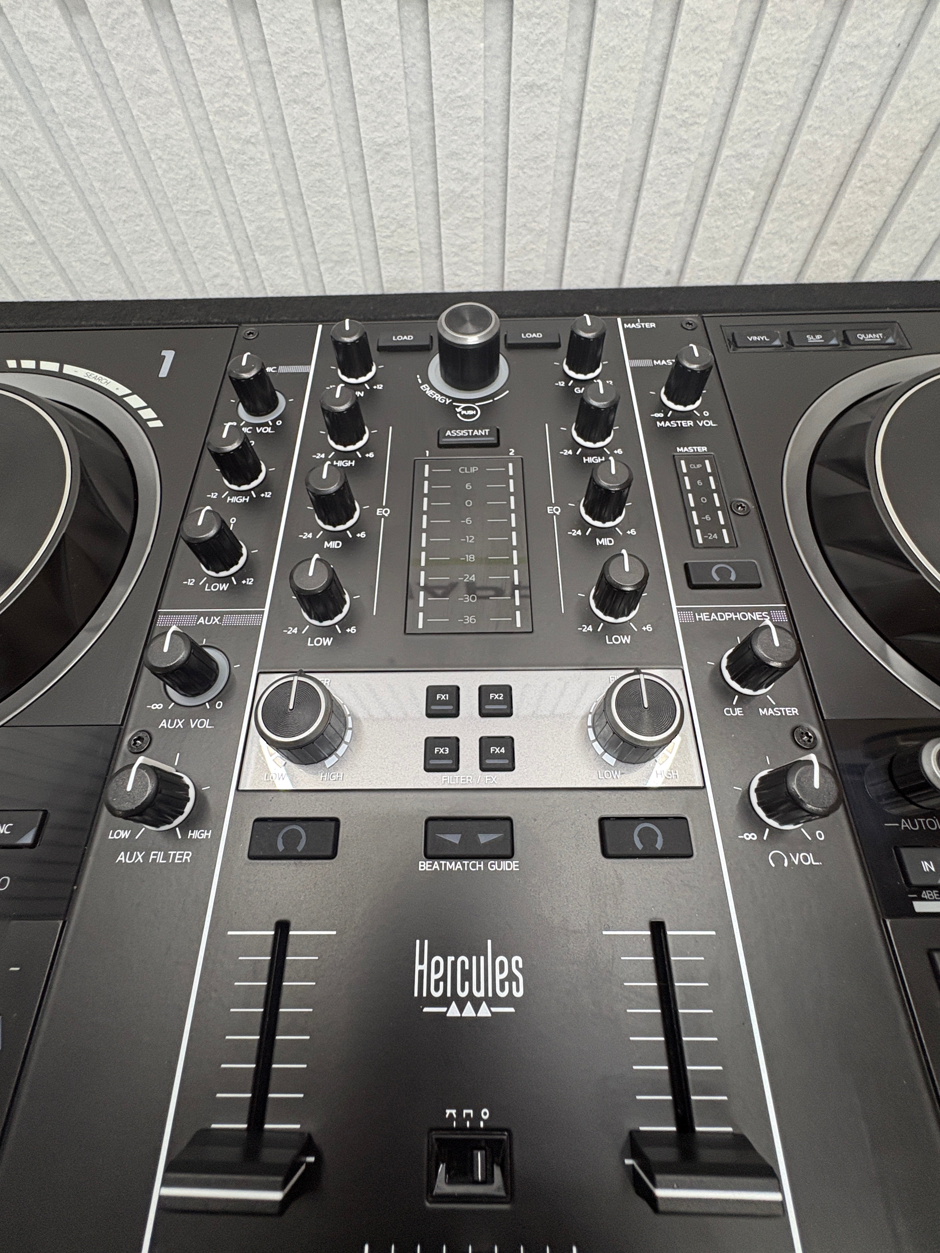 Hercules DJControl Inpulse 500 - Dj Controller für Serato