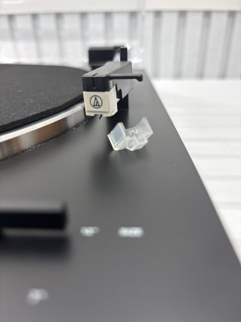 Audio-Technica LP60XBTBK Vollautomatischer Stereo-Plattenspieler