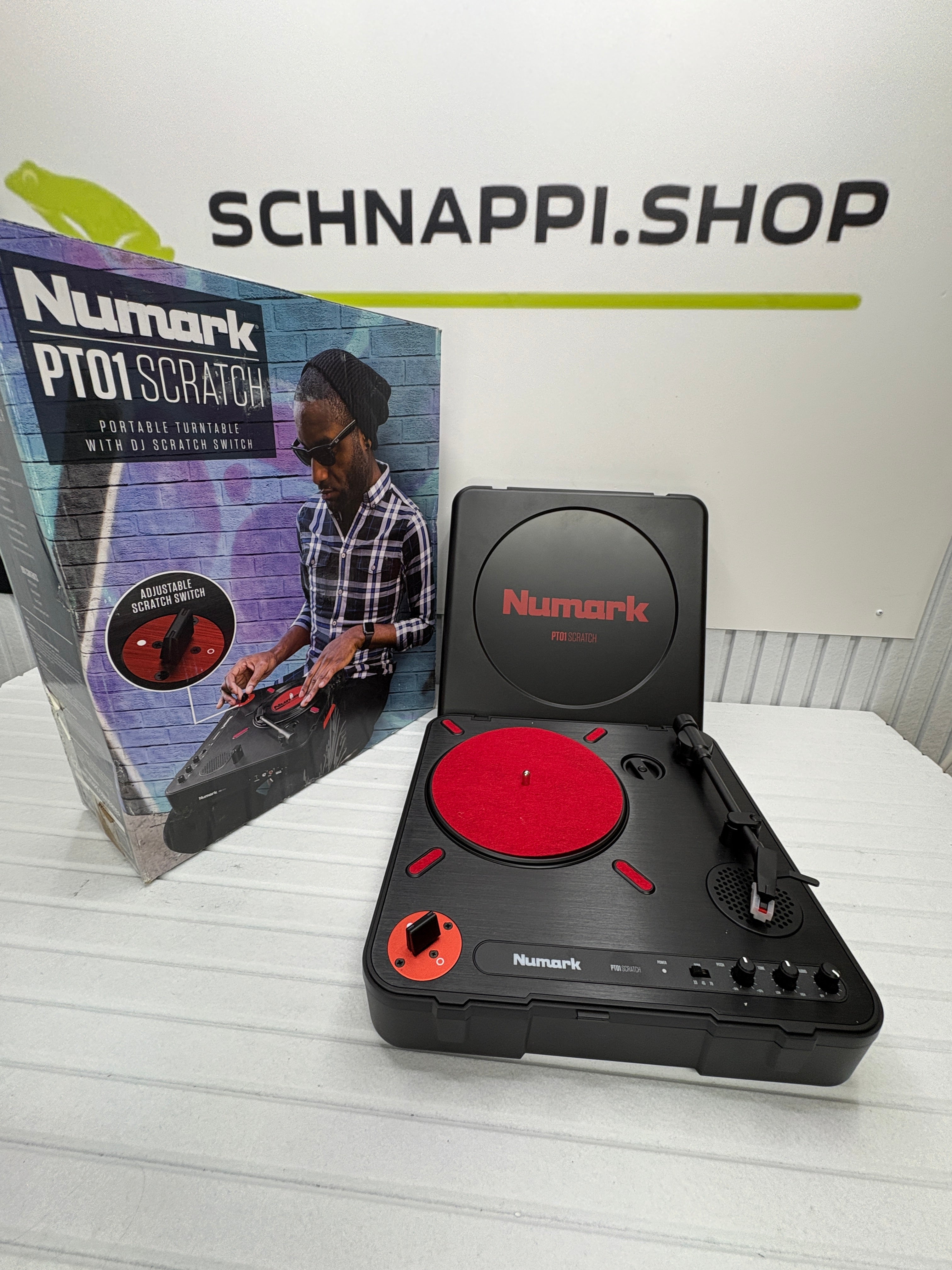 Numark PT01 Scratch – Portabler DJ Plattenspieler