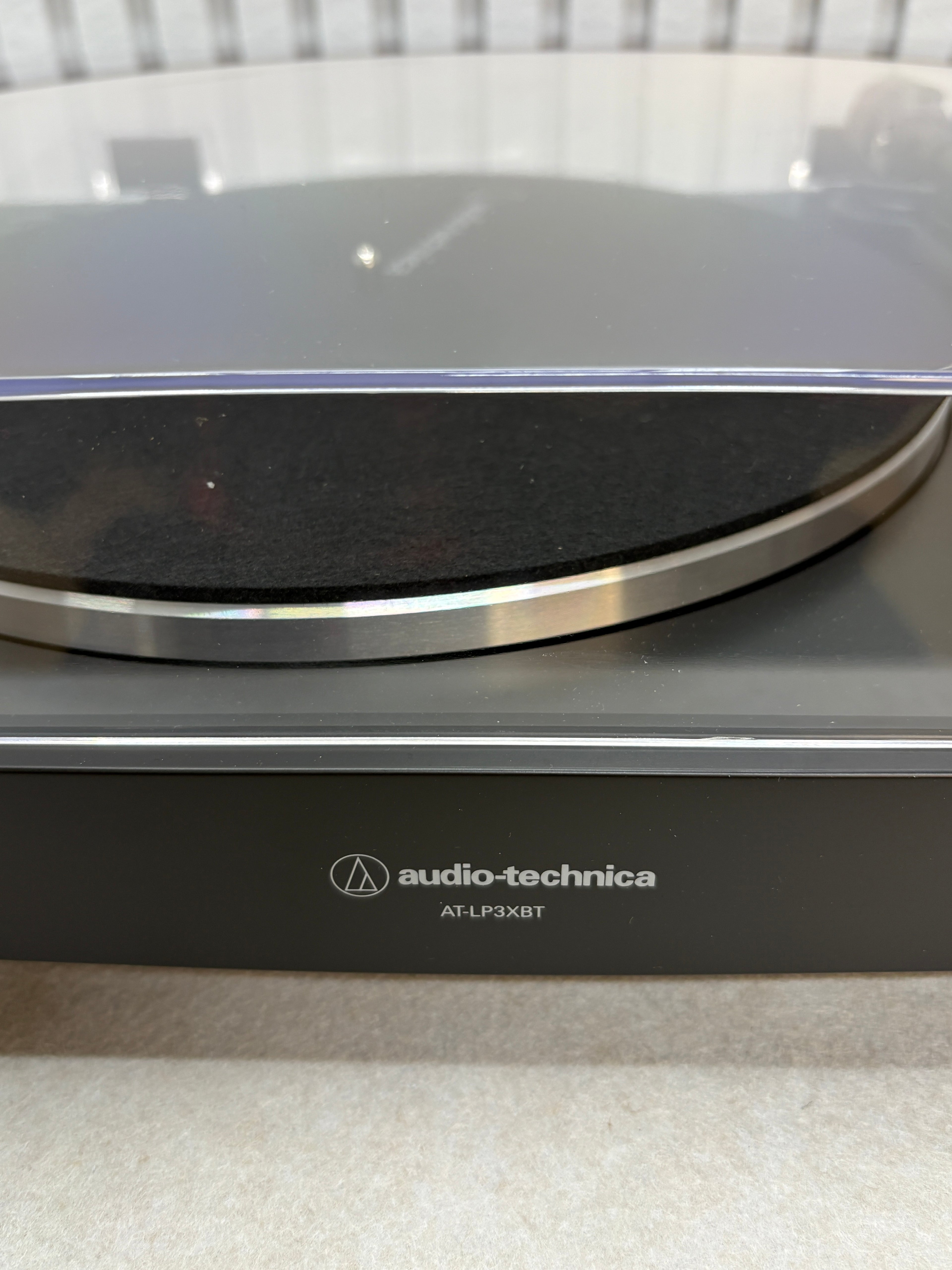 Audio-Technica LP3XBTBK Automatischer Plattenspieler