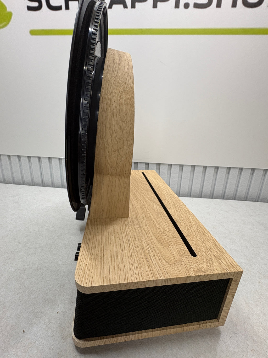 Fuse Vertikaler Plattenspieler Vinyl-Player BT, FM