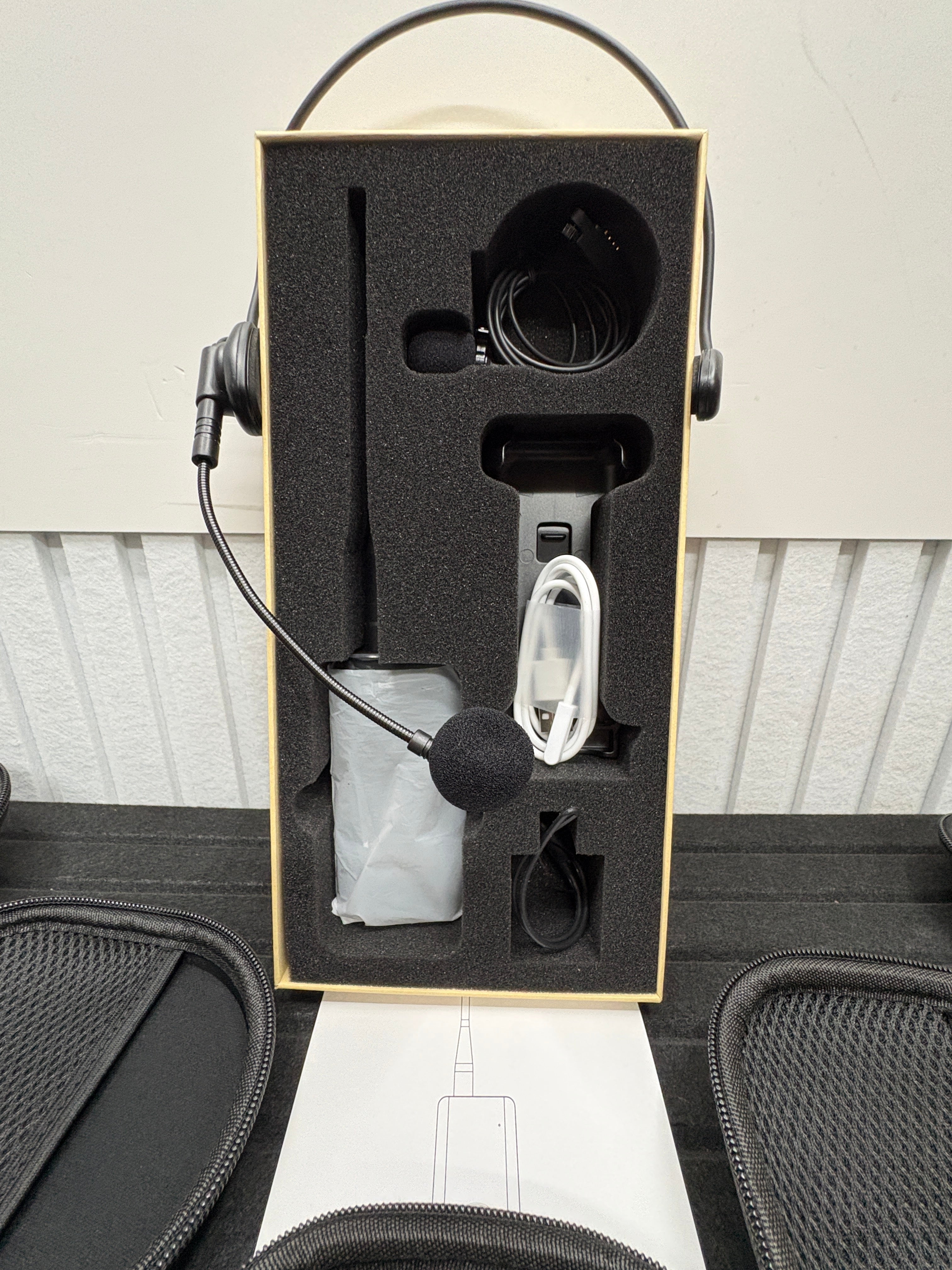 Retekess TT120 Schwimmtrainer-Kommunikator, IP68 Wasserdichte Schwimmkopfhörer Set