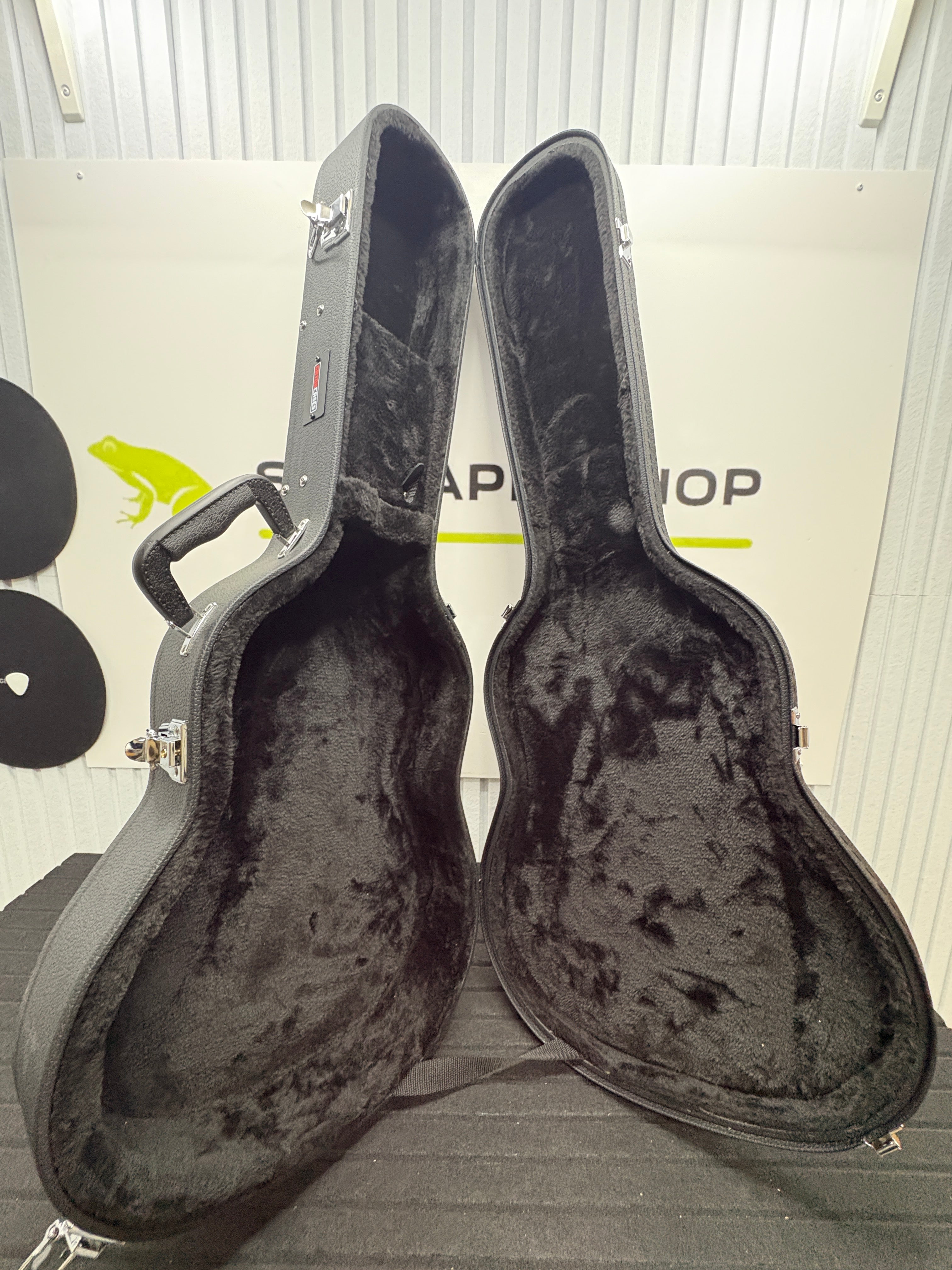 Gator GWE-Acou-3/4 Holzkoffer für 3/4 Gitarren