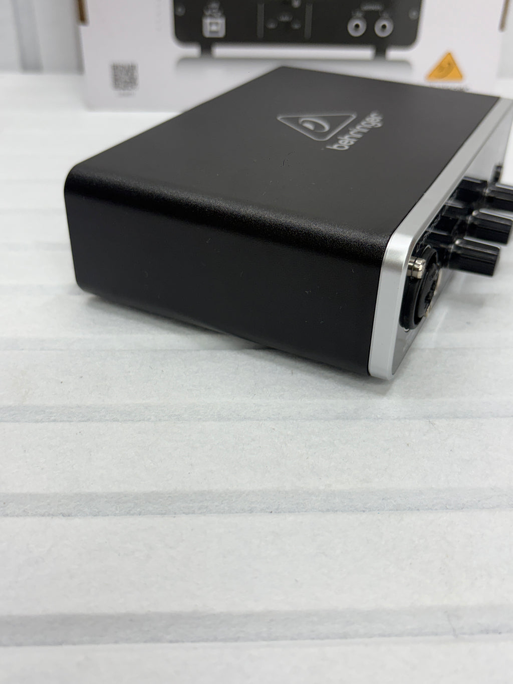 Behringer U-Phoria UMC22 USB Audio Interface – MIDAS Preamp