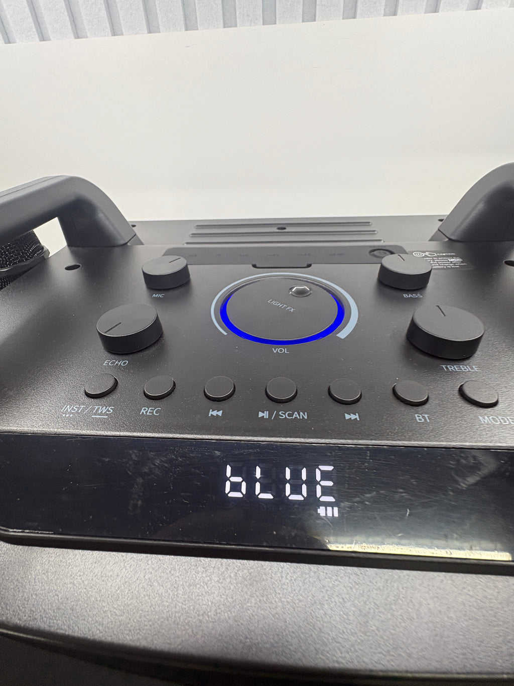 Moukey MTs210-1 Karaoke Lautsprecher mit 2 Funkmikrofonen