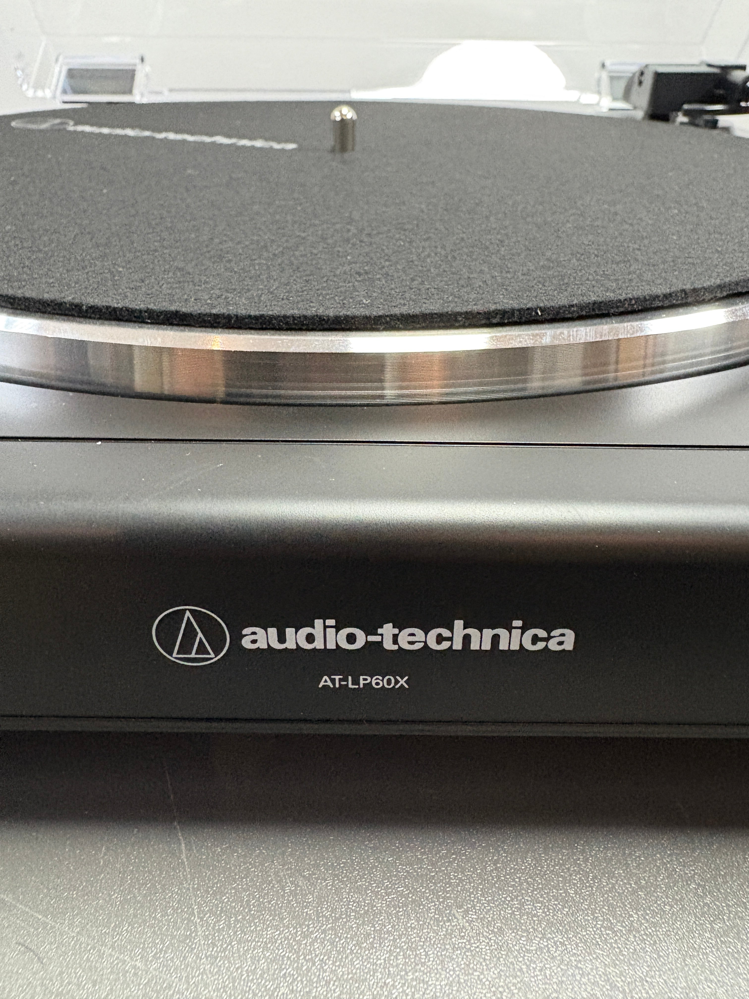 Audio-Technica LP60XBK Plattenspieler