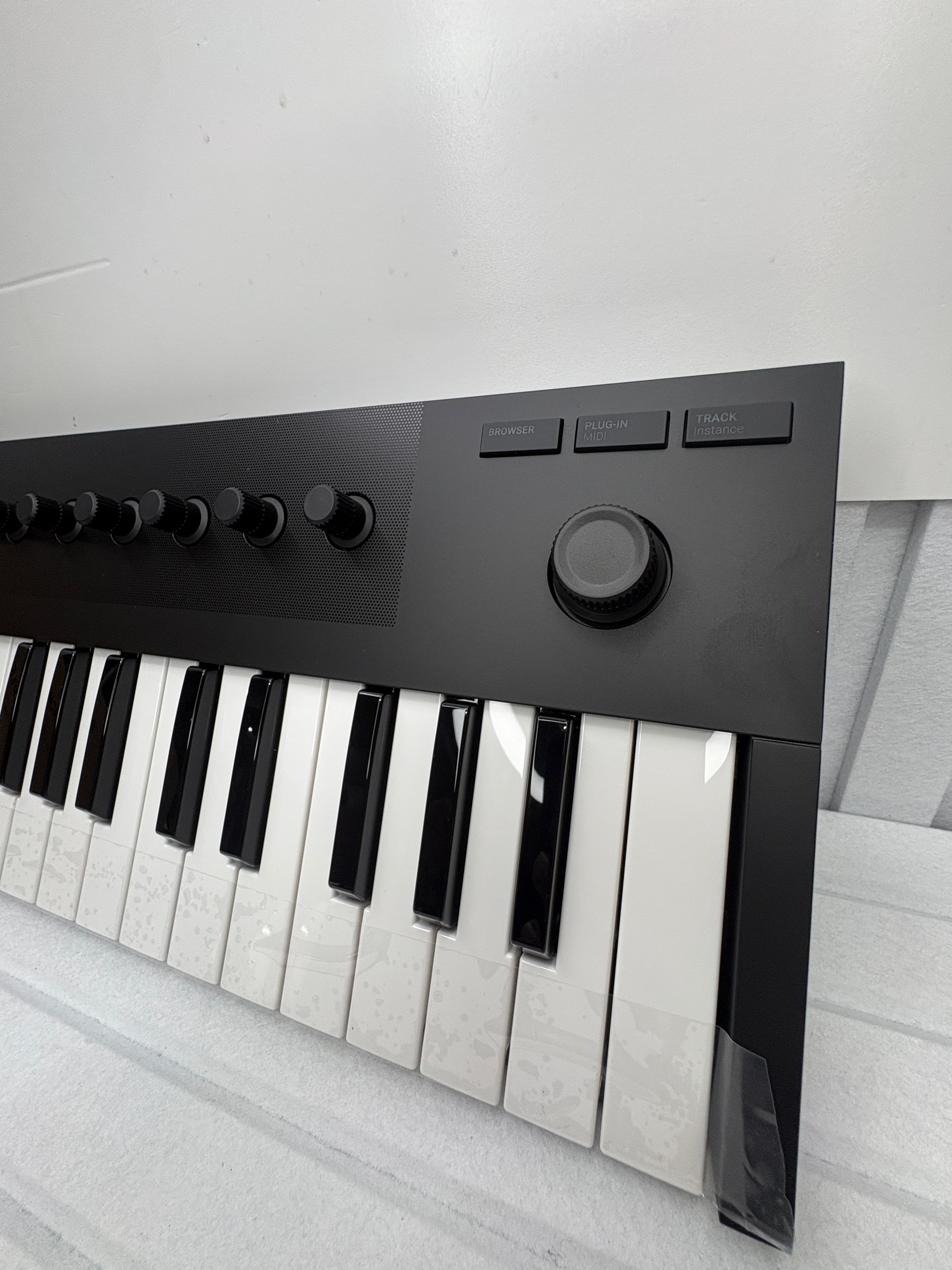 Native Instruments Komplete Kontrol M32 - MIDI Keyboard
