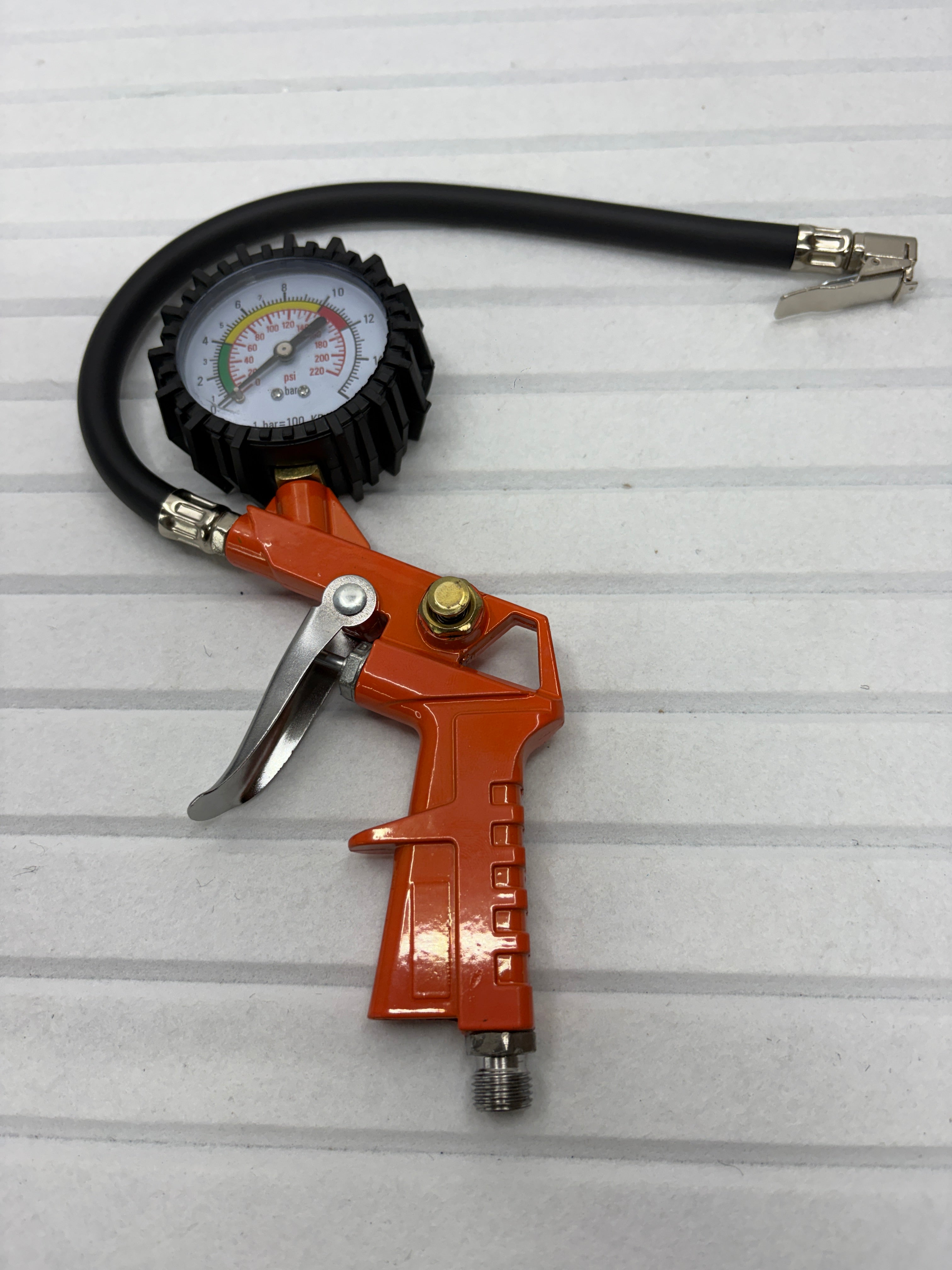START Reifenfüller mit Manometer – 16 Bar / 220 PSI