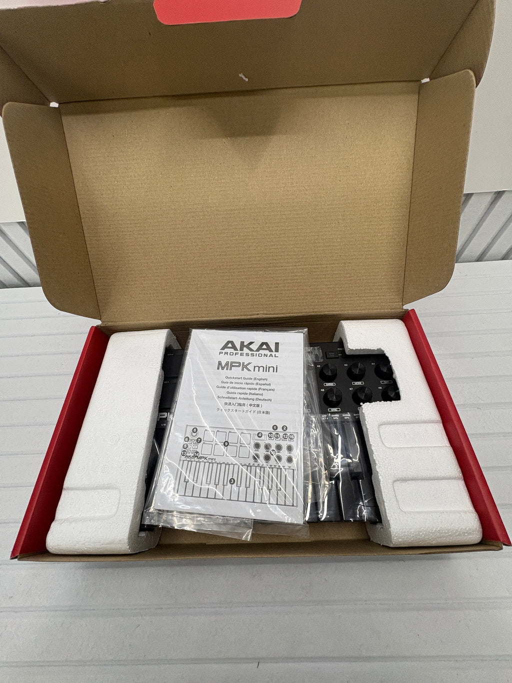 AKAI Professional MPK Mini MK2 MIDI Keyboard