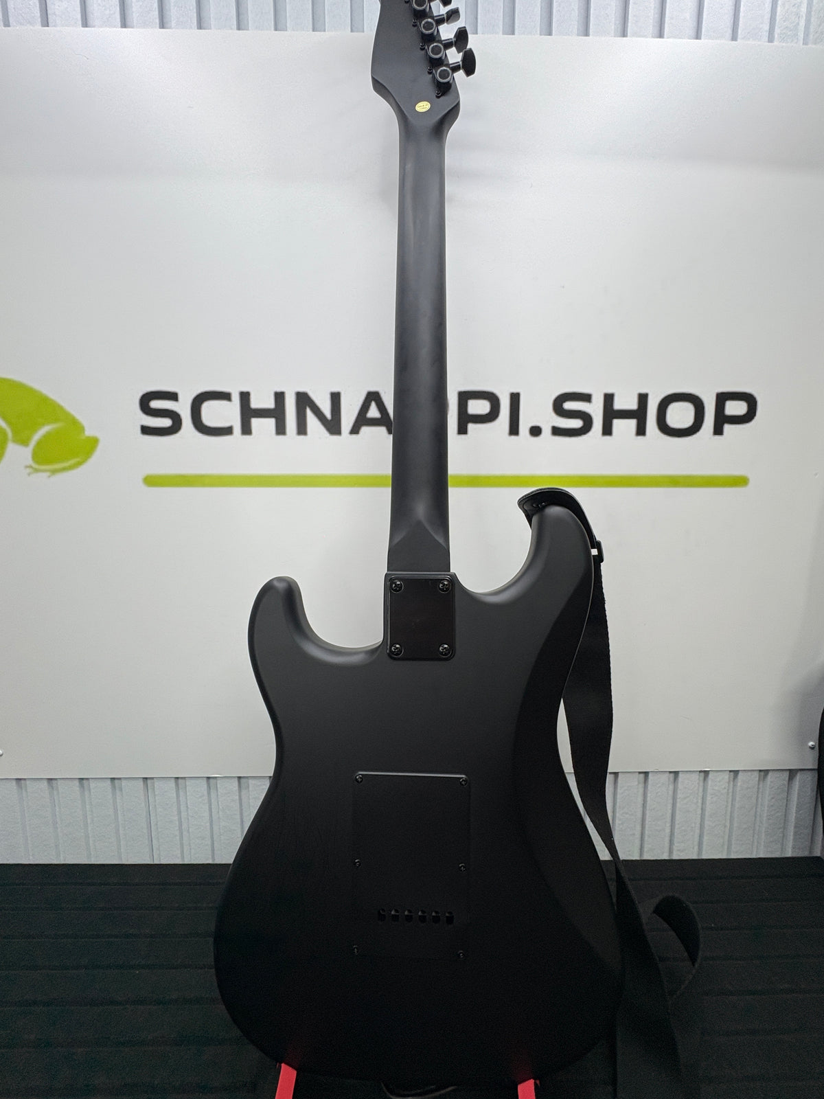 WINZZ HSS E-Gitarre 4/4 Full Size Schwarz inkl. Tasche