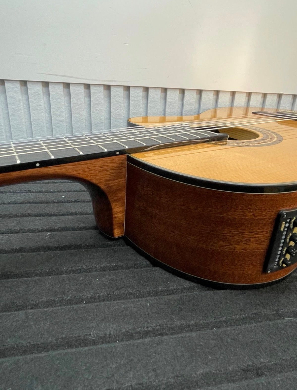 Ibanez GA6CE-AM Classical Series - Electro-Acoustic Guitar