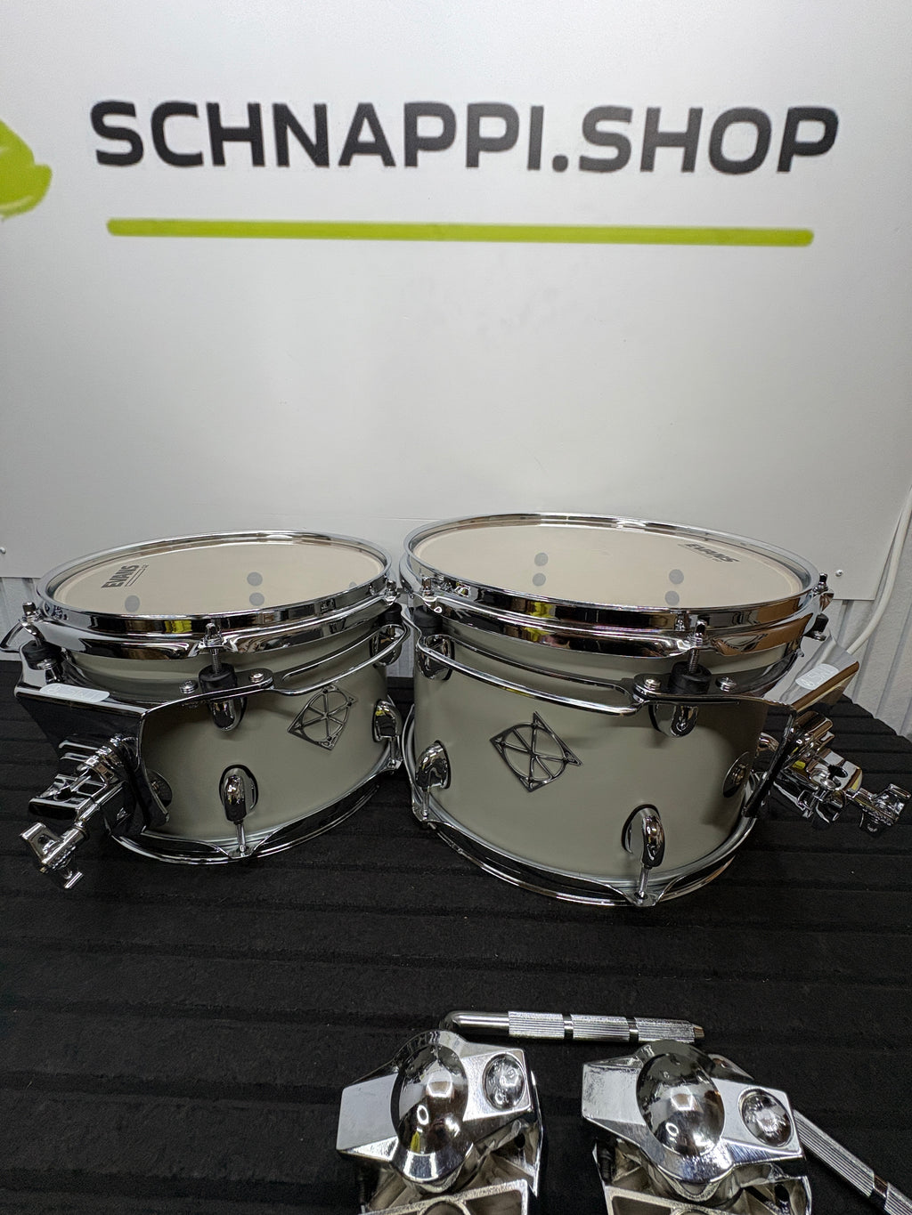 Dixon Cornerstone Tom Set 10" + 12" inkl. 2 Tomhalter – Satin Cement Grey