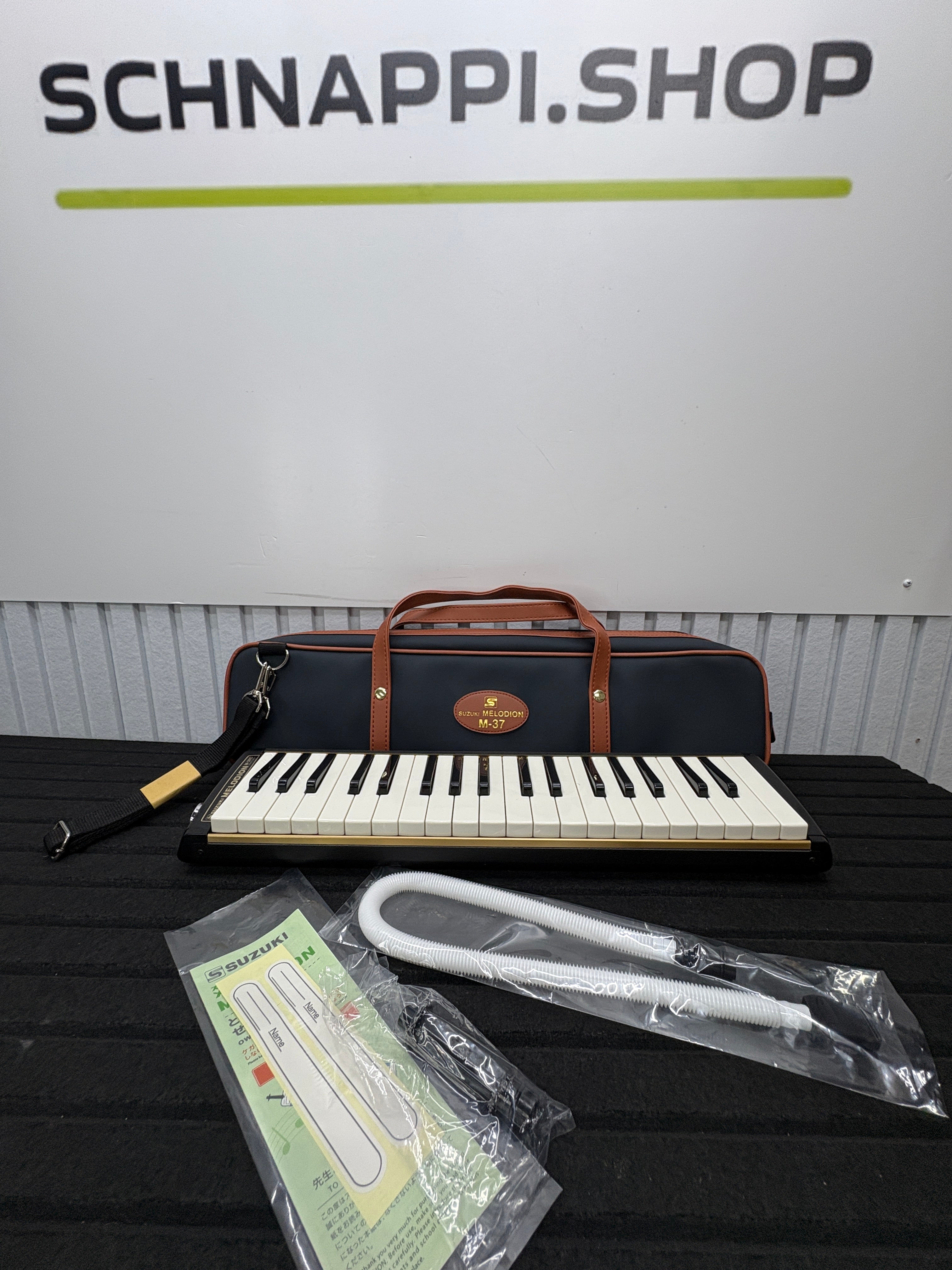 Suzuki Melodion M-37C Tasche + Schlauch
