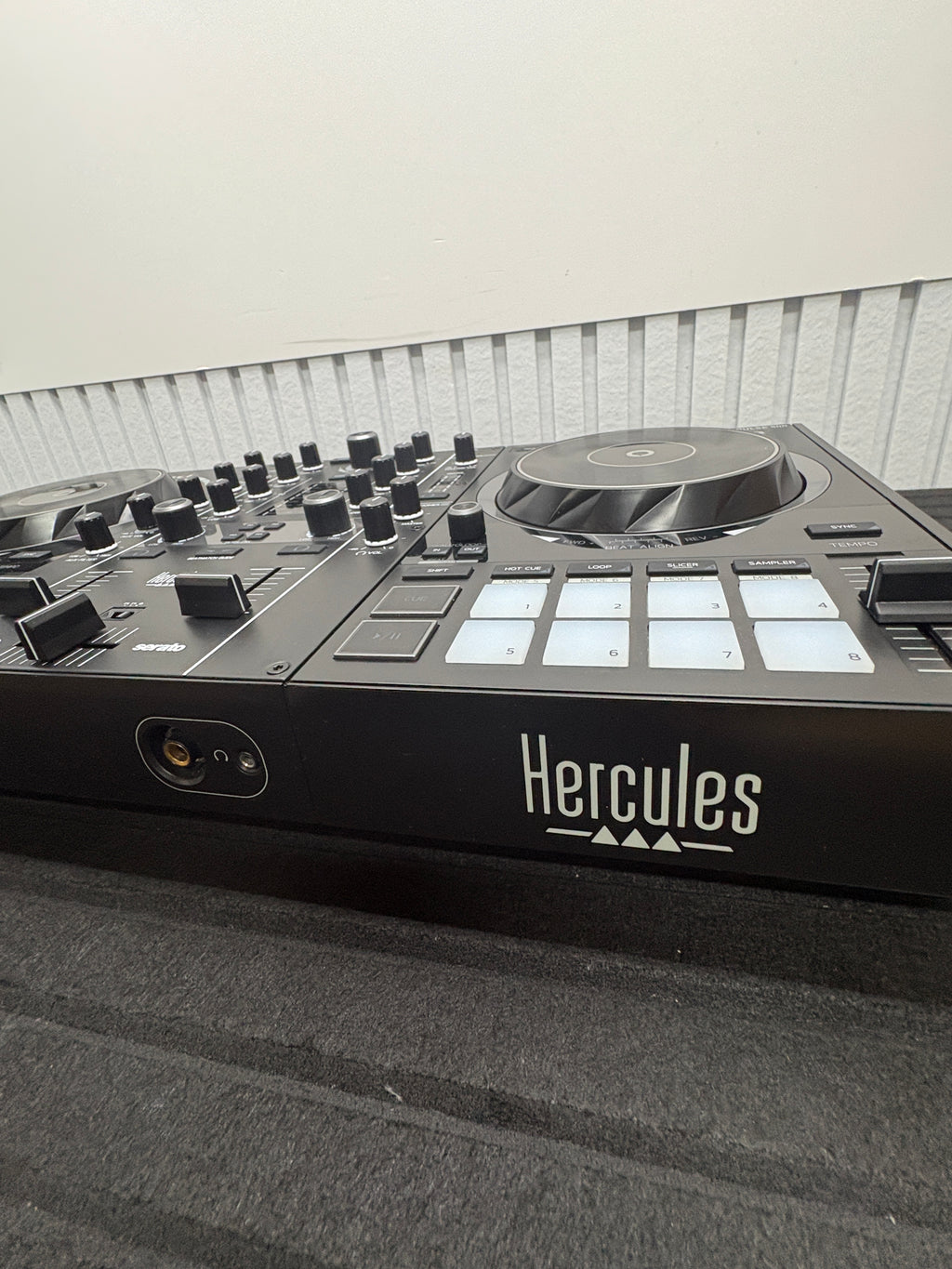 Hercules DJControl Inpulse 500 - Dj Controller für Serato