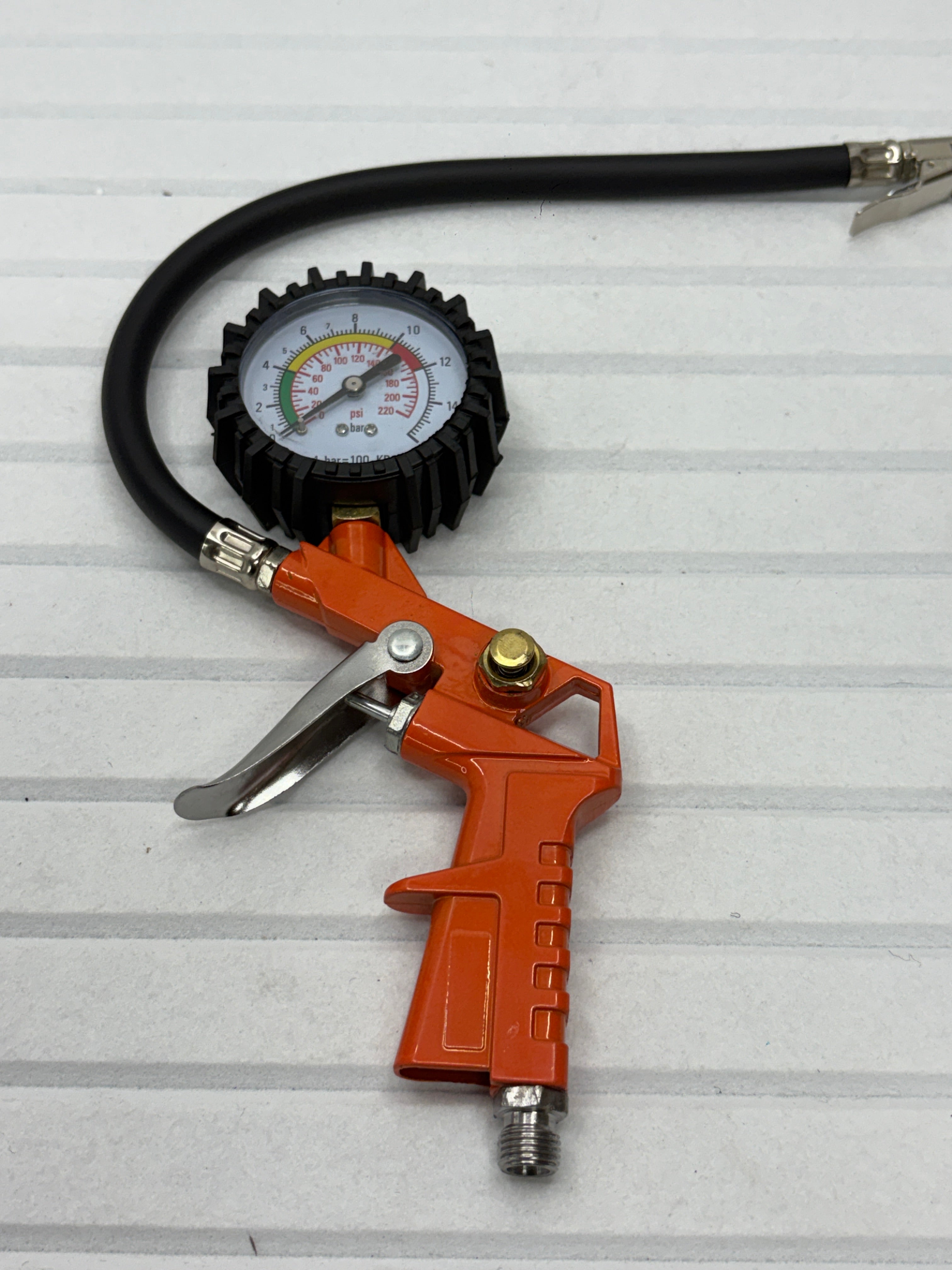 START Reifenfüller mit Manometer – 16 Bar / 220 PSI