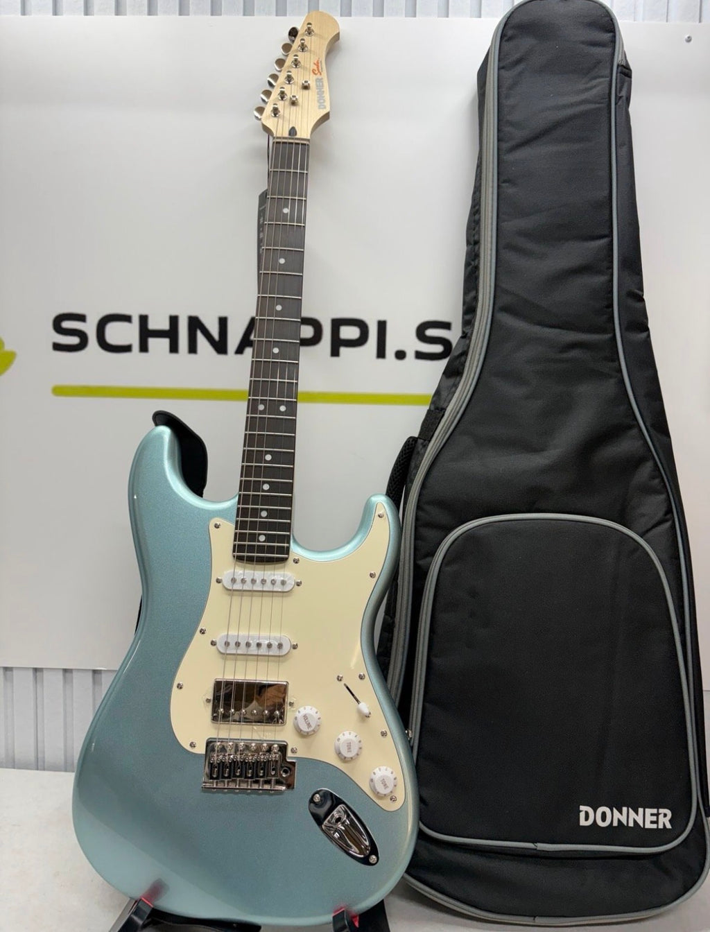 Donner E-Gitarre, DST-152R E Gitarren mit Gig Bag