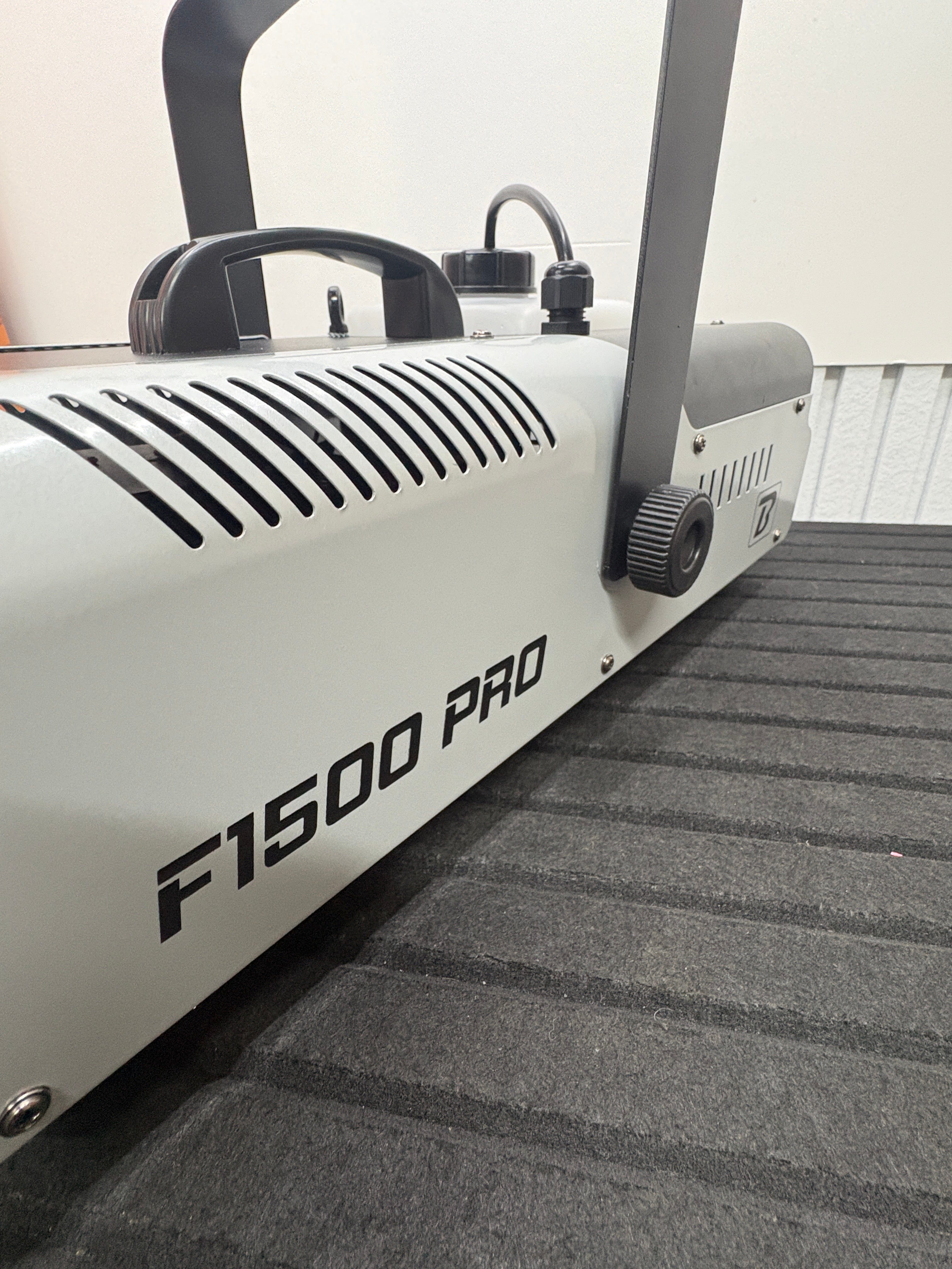BoomToneDJ F-1500W Pro Nebelmaschine