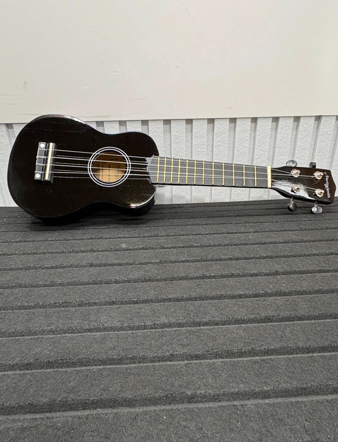 Martin Smith Ukulele UK-212-BK