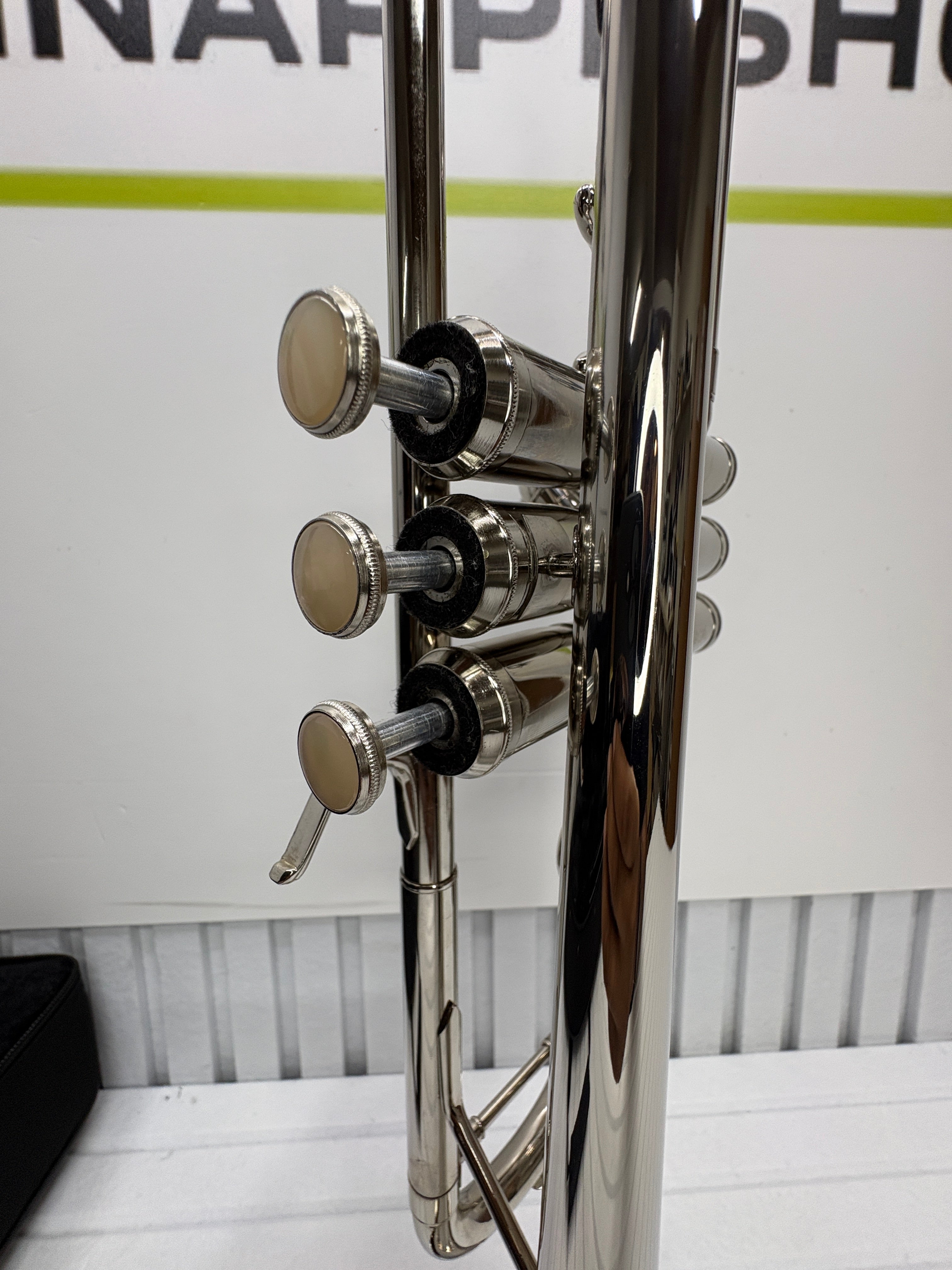 Eastar ETR-380N Bb Trompete Silber inkl. Koffer