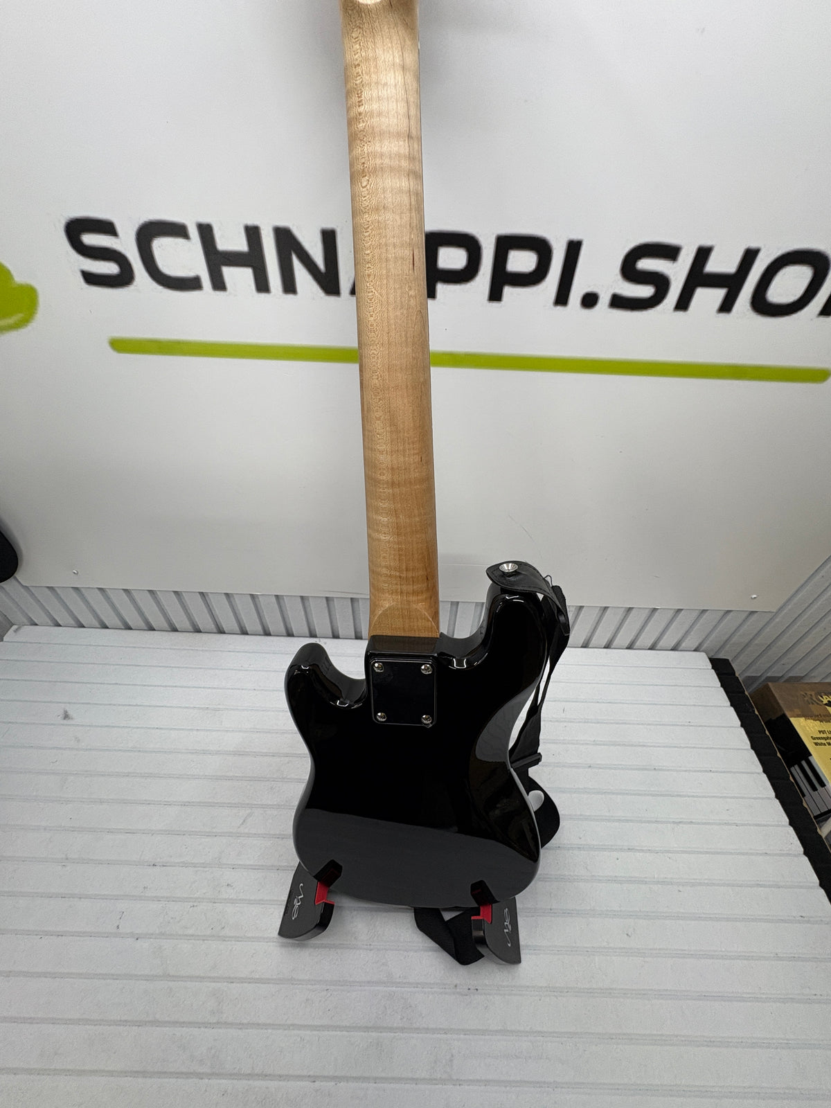 3rd Avenue 3/4 Mini E-Bass – 4 Saiten – Short Scale
