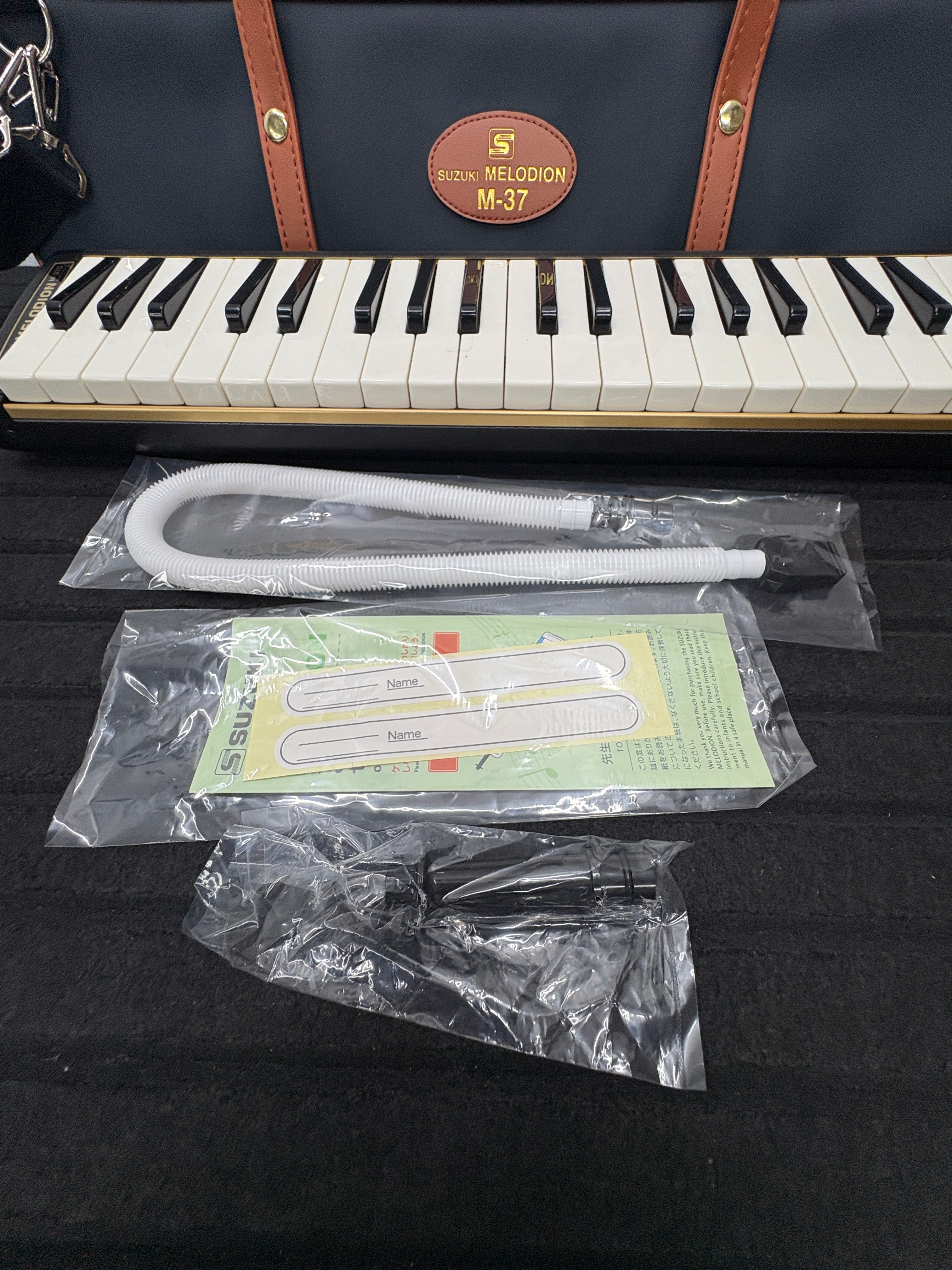Suzuki Melodion M-37C Tasche + Schlauch