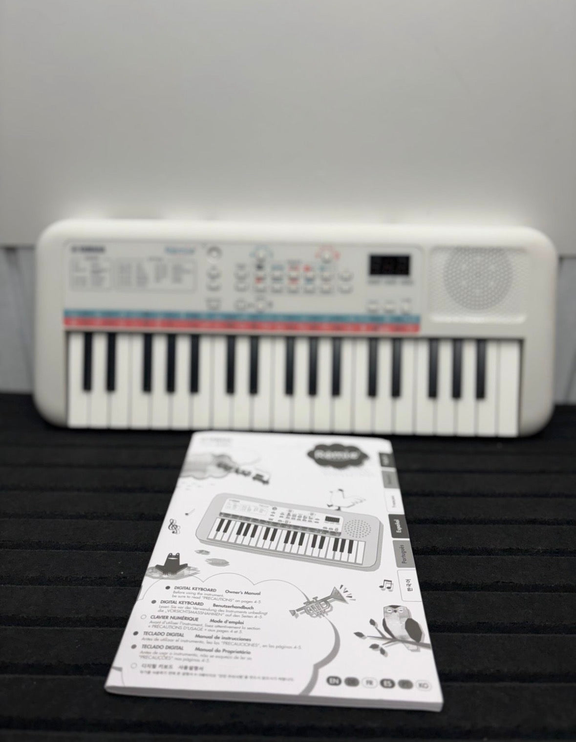 Yamaha Remie PSS-E30 Mini Keyboard, Weiß