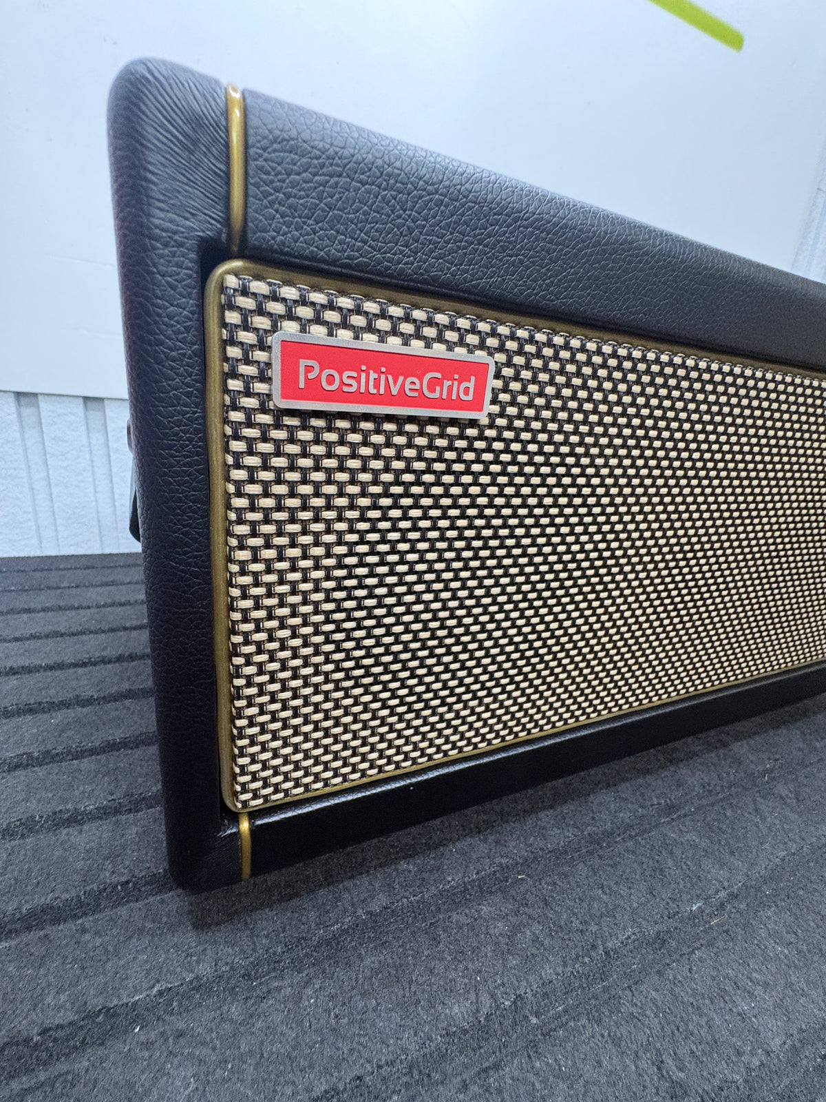 Positive Grid Spark 40 Smart Gitarrenverstärker 40W
