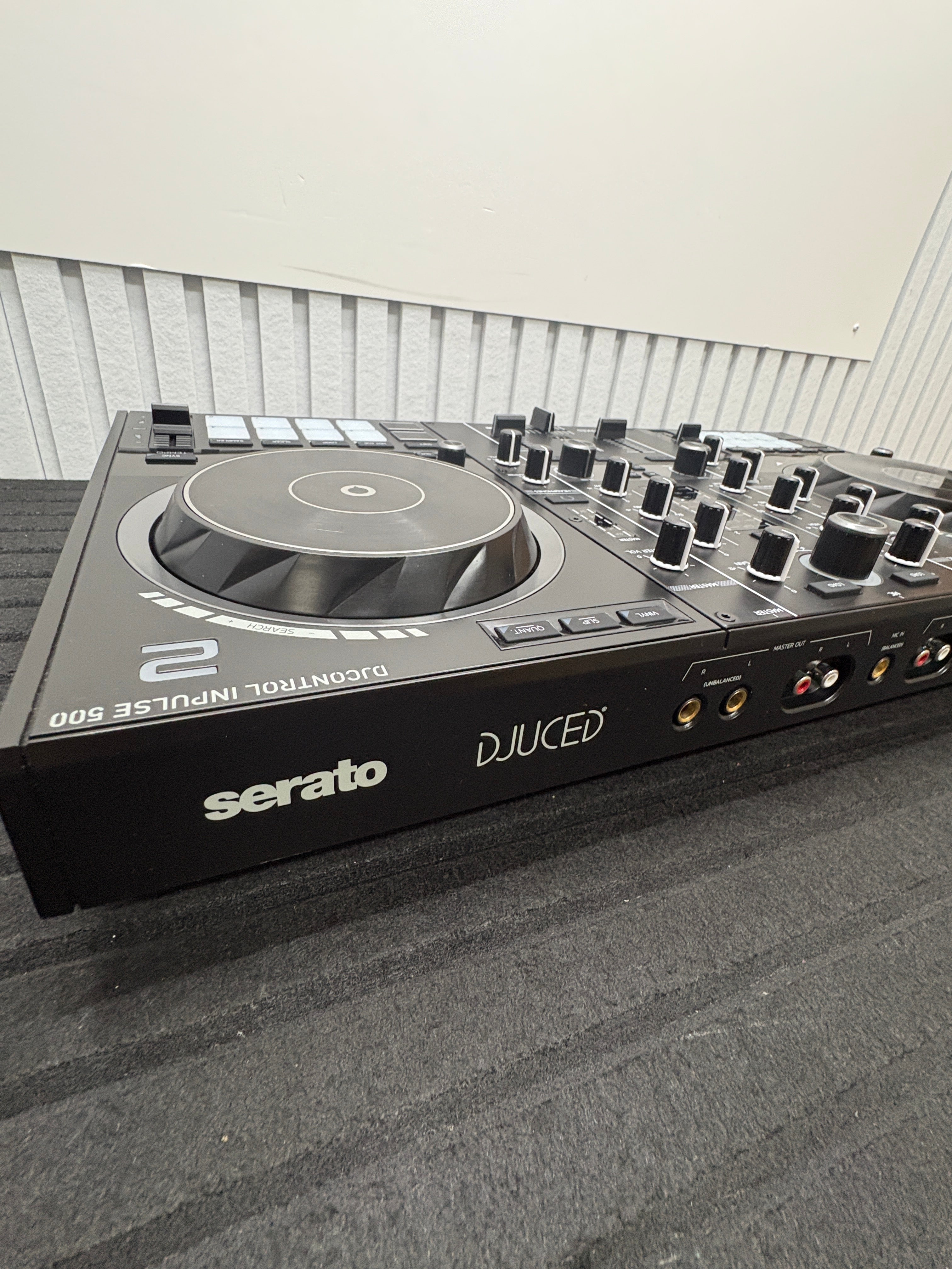 Hercules DJControl Inpulse 500 - Dj Controller für Serato
