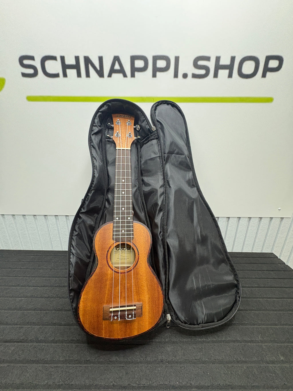 CASCHA HH 2024 Premium Mahogany Soprano Ukulele
