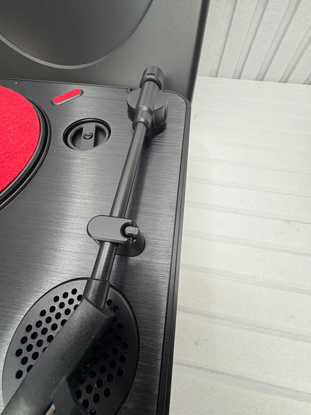 Numark PT01 Scratch – Portabler DJ Plattenspieler