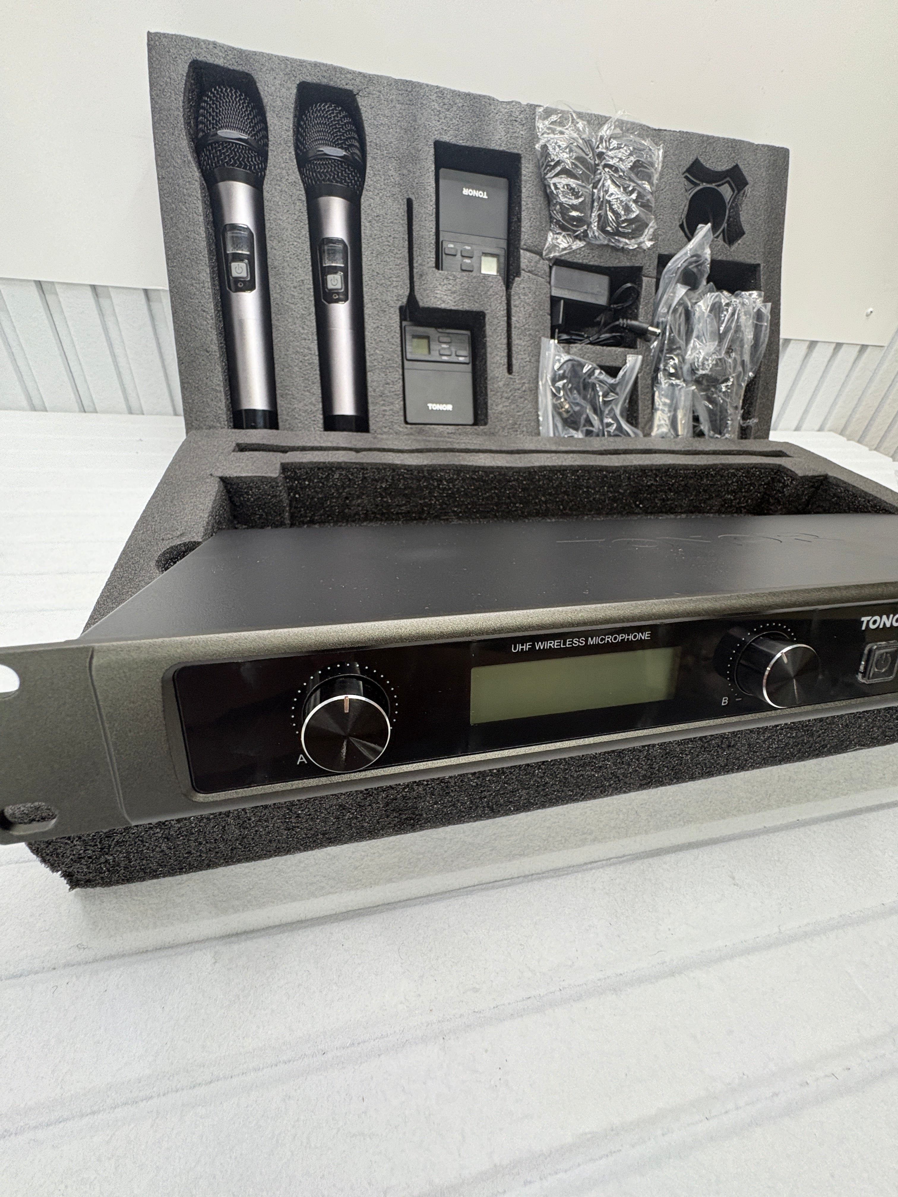 TONOR TW842 UHF Funkmikrofon Set